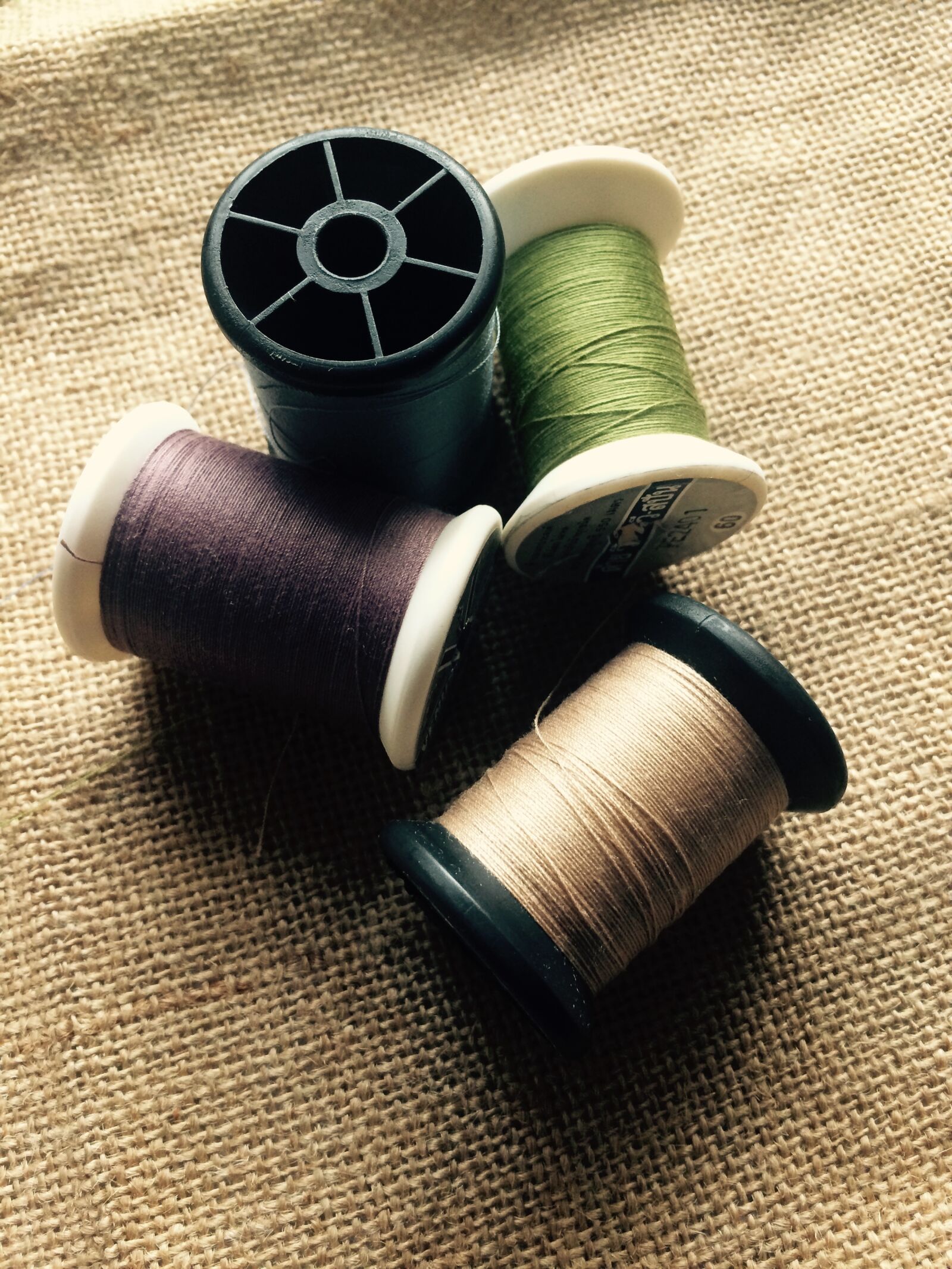 iPhone 5s back camera 4.15mm f/2.2 sample photo. Cloth, fabric, thread photography