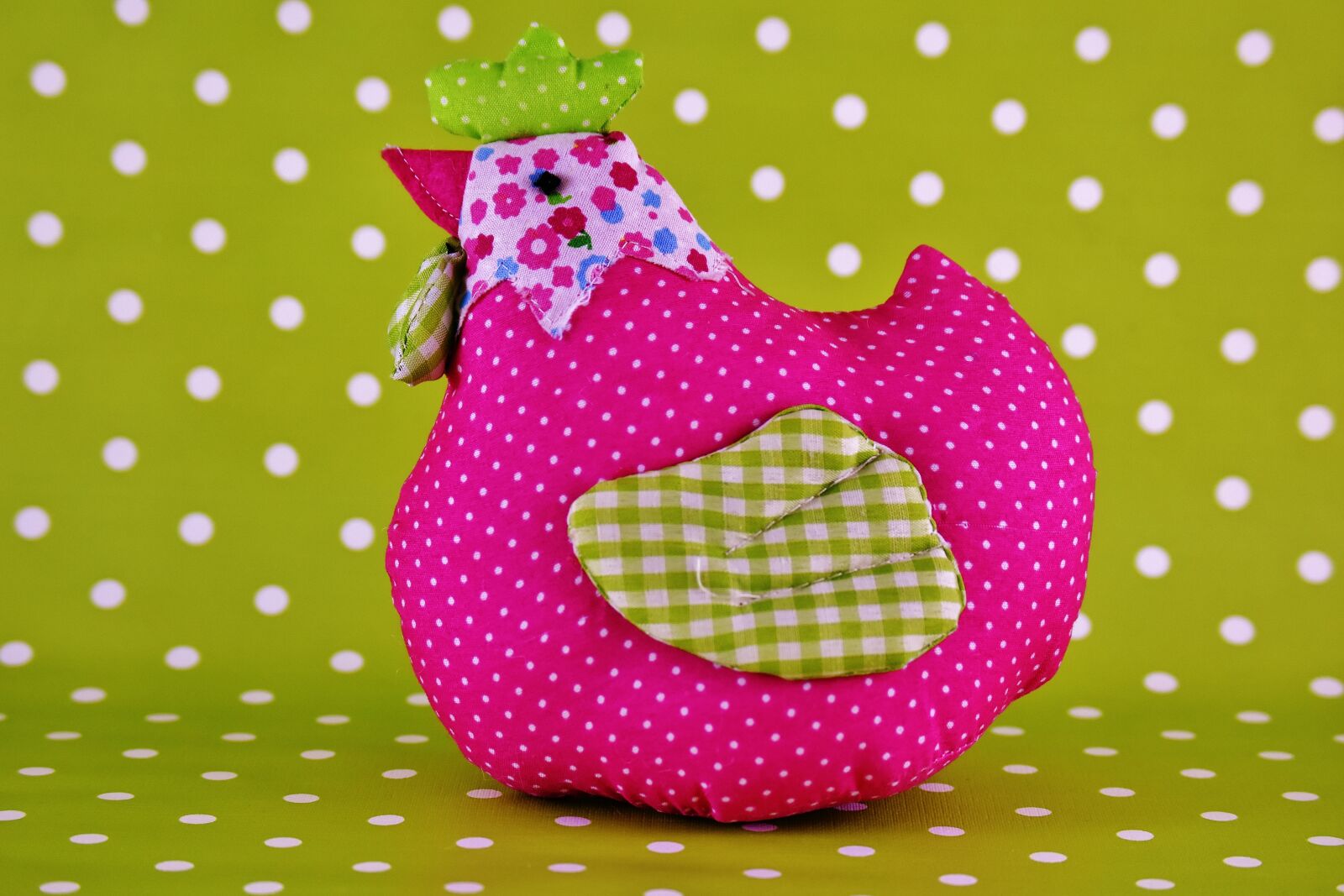 Nikon D7200 sample photo. Chicken, easter, fabric photography