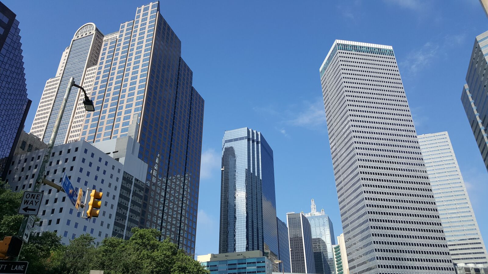 Samsung Galaxy Note5 sample photo. Downtown, dallas, skyscraper photography