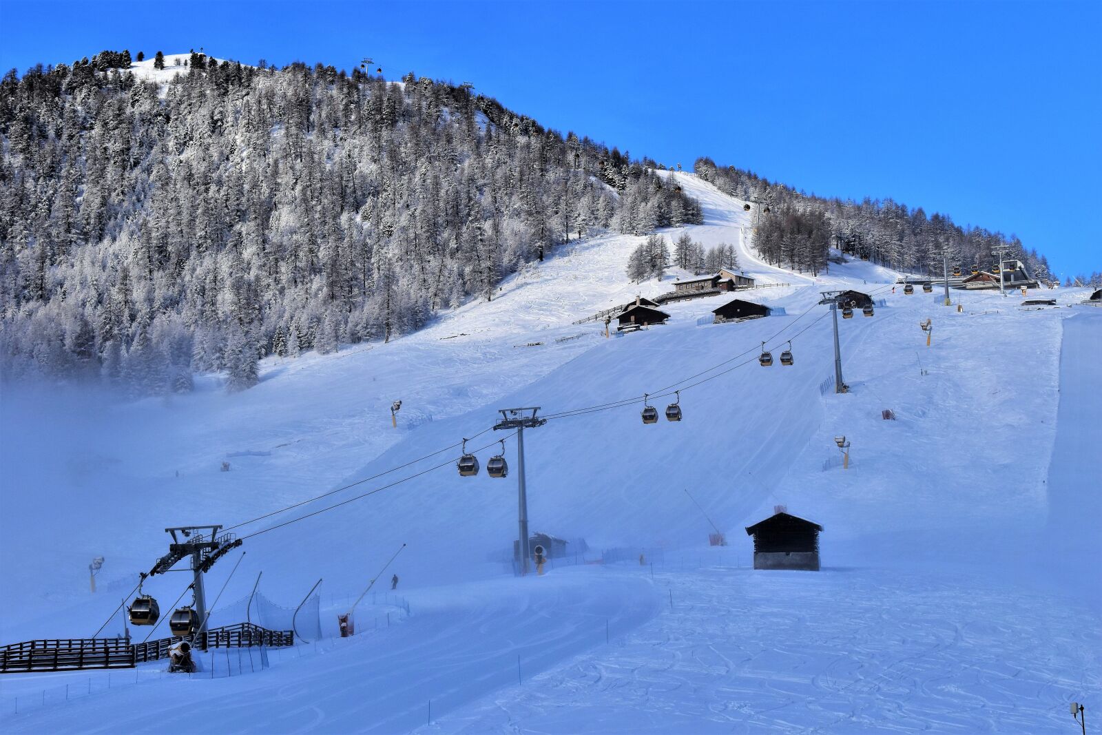 Nikon D5500 sample photo. Ski run, ski lift photography