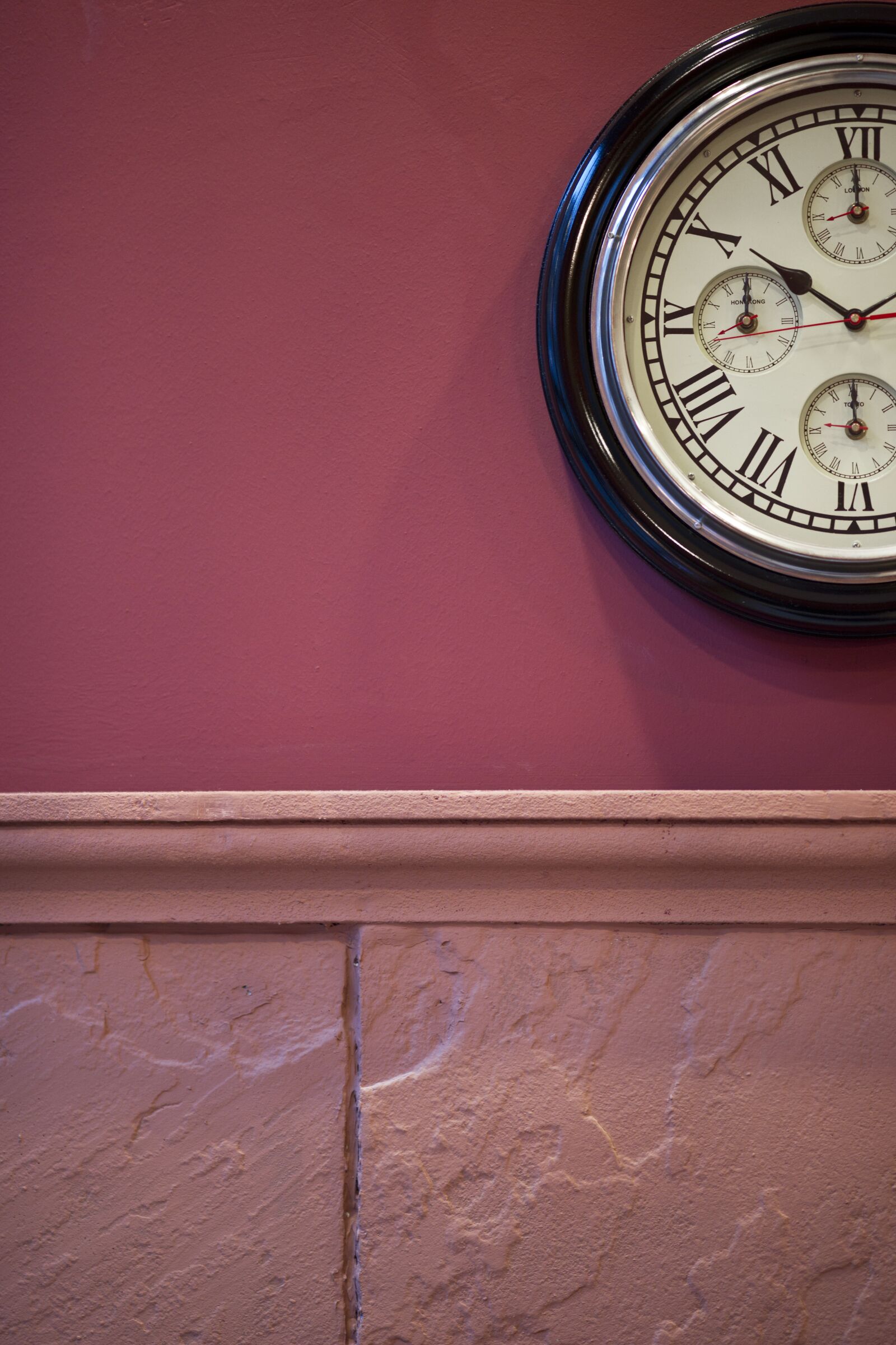 Sony Alpha DSLR-A850 sample photo. Time, wall, decor photography