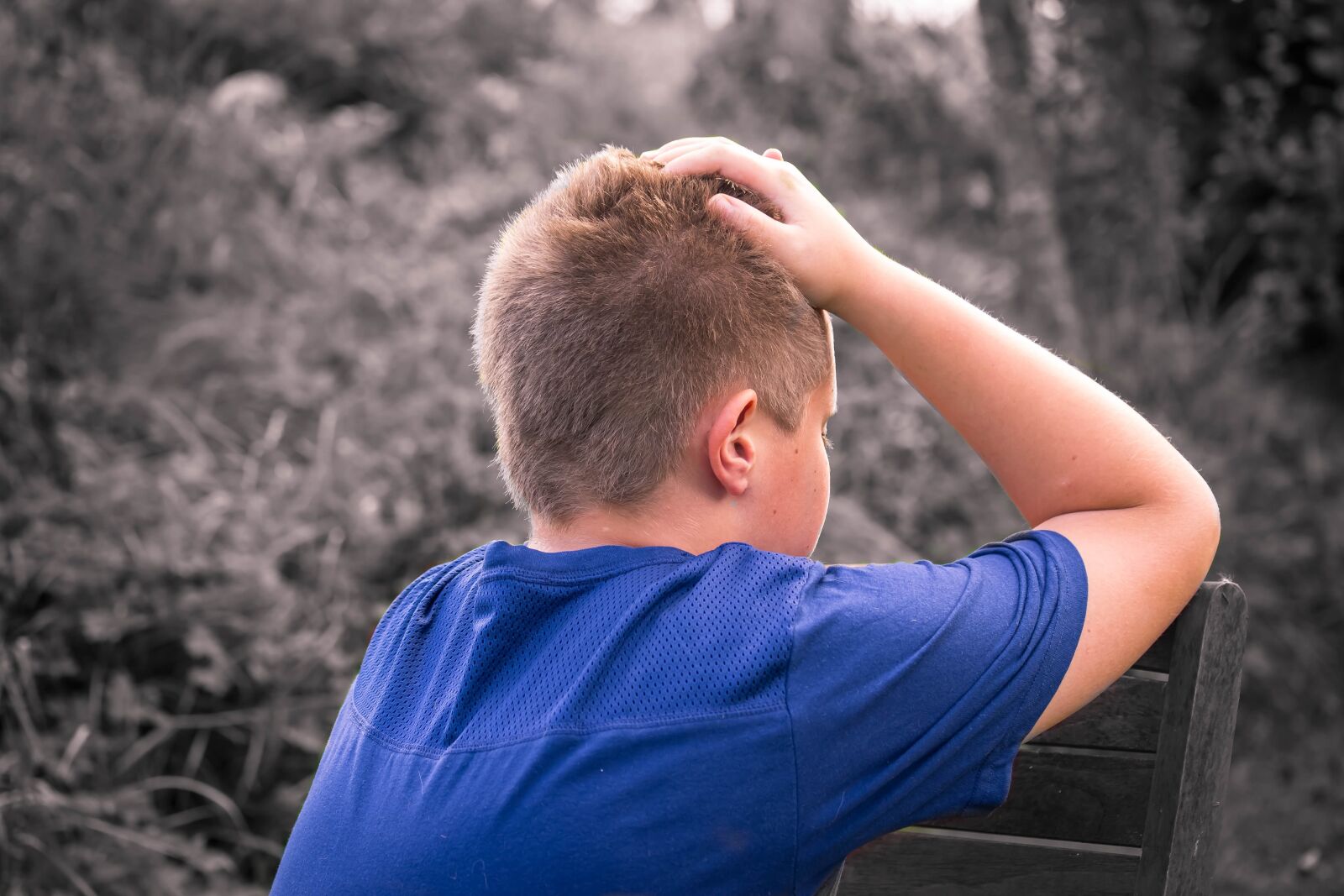 Canon EOS 650D (EOS Rebel T4i / EOS Kiss X6i) sample photo. Boy, child, sad photography