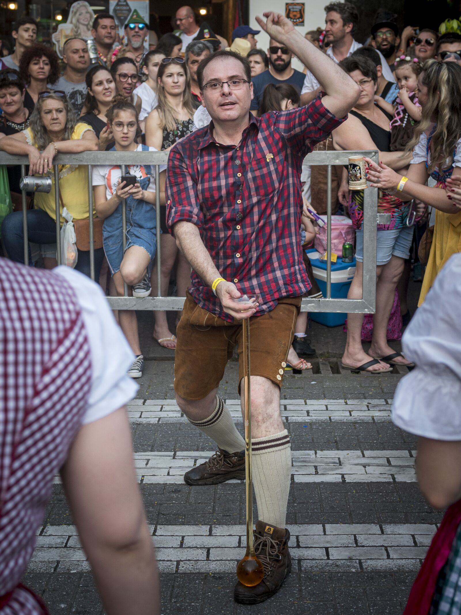 Nikon D5600 sample photo. Oktoberfest, beer, man photography