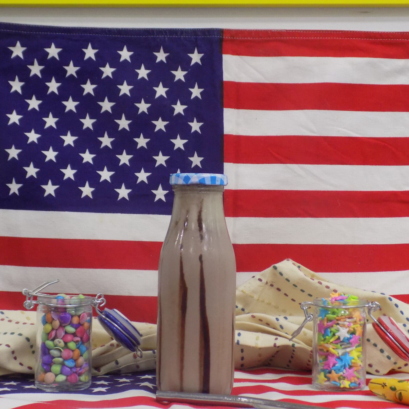 Nikon COOLPIX L340 sample photo. Chocolate, milkshake, candies photography