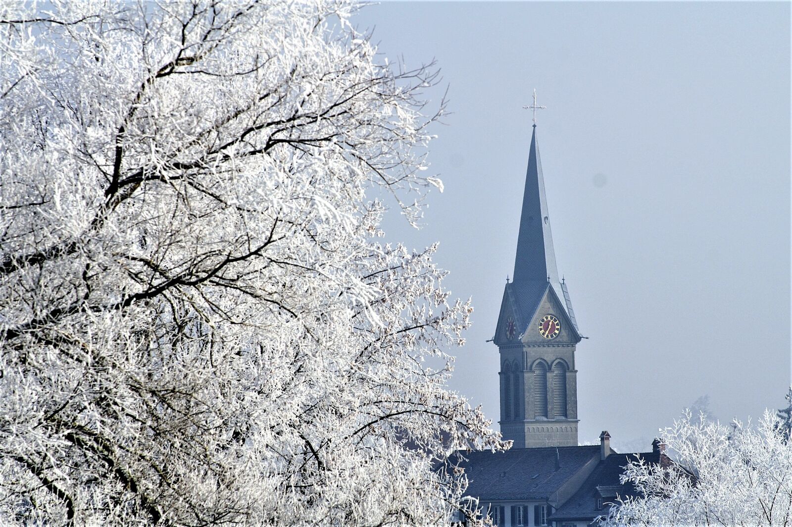 KONICA MINOLTA DYNAX 7D sample photo. Winter, steeple, snow photography