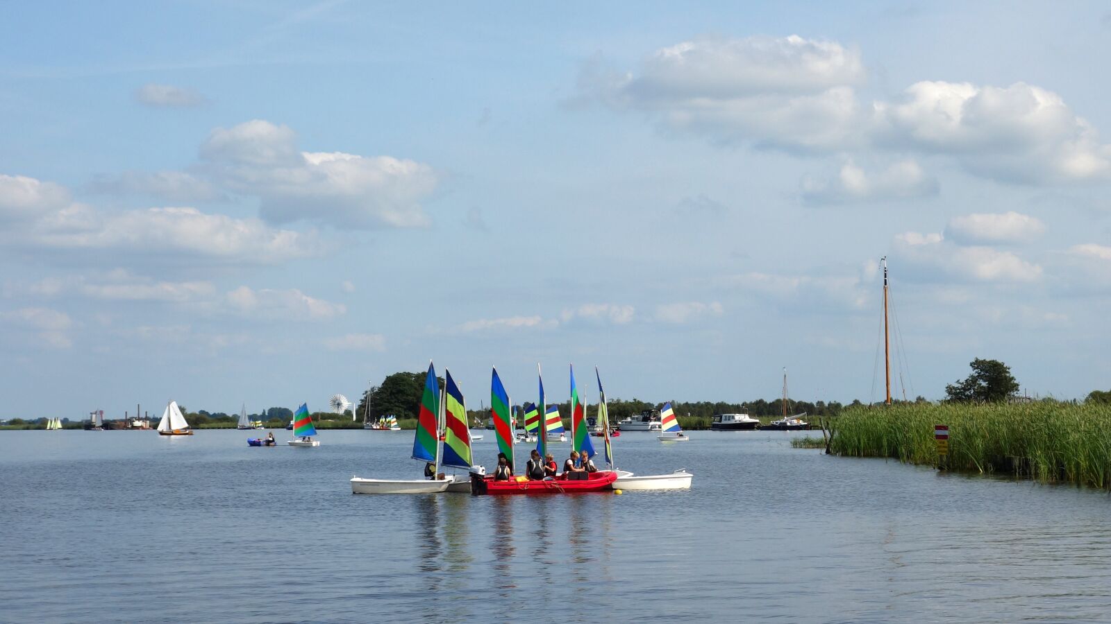 Sony Cyber-shot DSC-RX100 sample photo. Sailing school, sailing, more photography