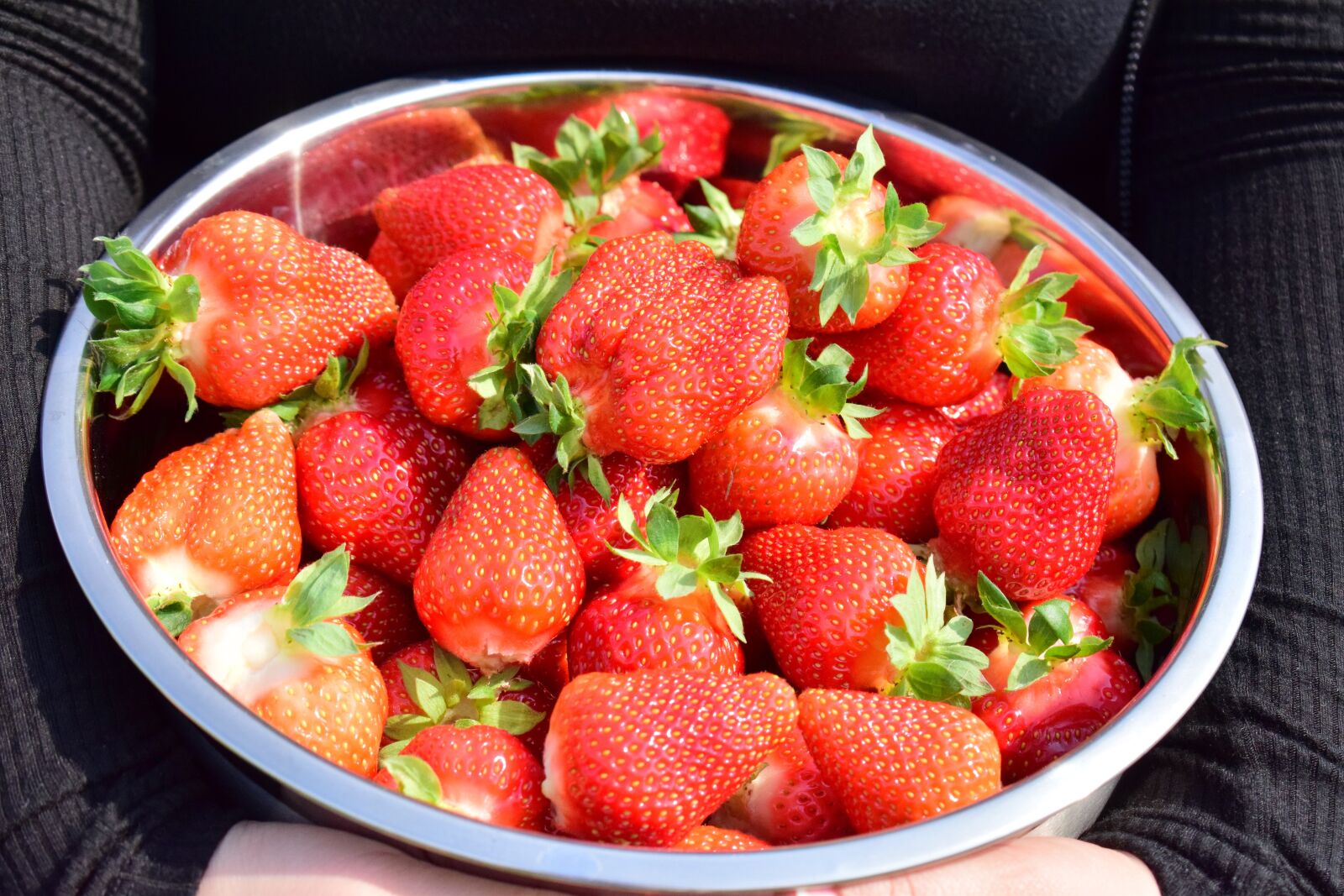 Nikon D5300 sample photo. Strawberries, red, fruit photography