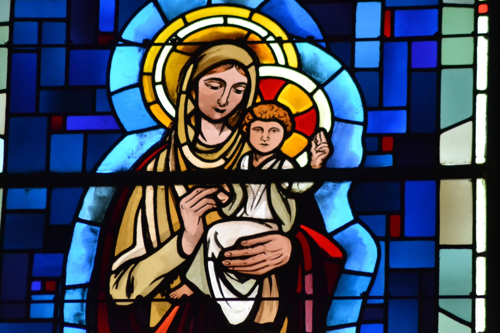 Nikon D3100 sample photo. Stained glass, colorful, mom photography