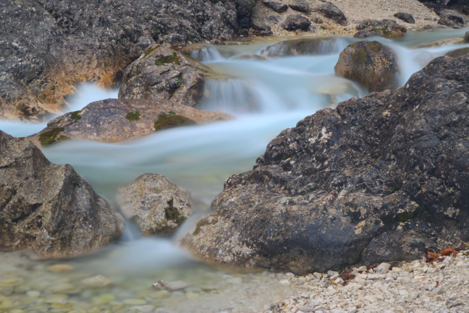 Canon EOS 750D (EOS Rebel T6i / EOS Kiss X8i) sample photo. Alpine, eibsee, short holiday photography