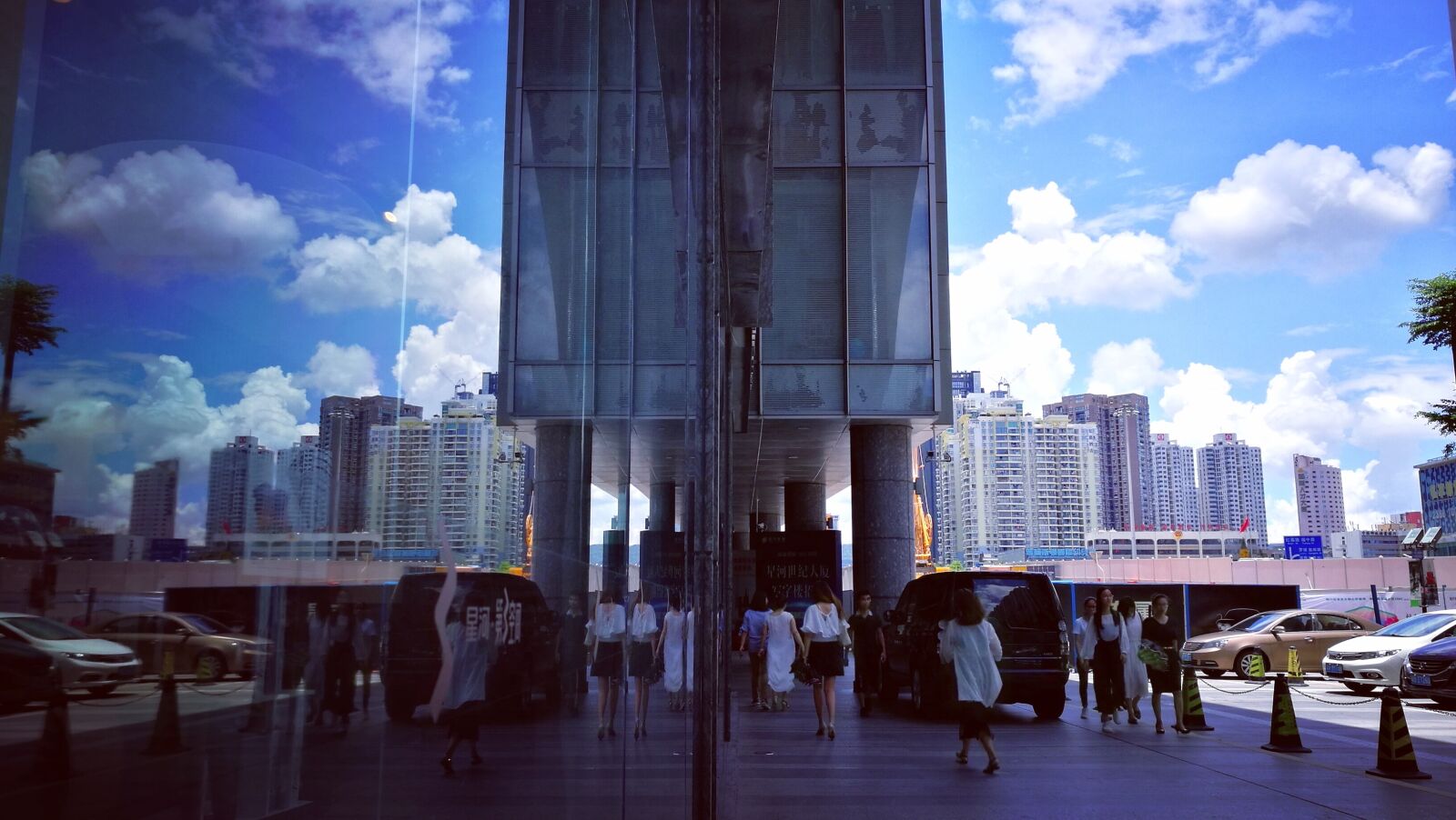 HUAWEI P9 sample photo. City, street photography, environment photography