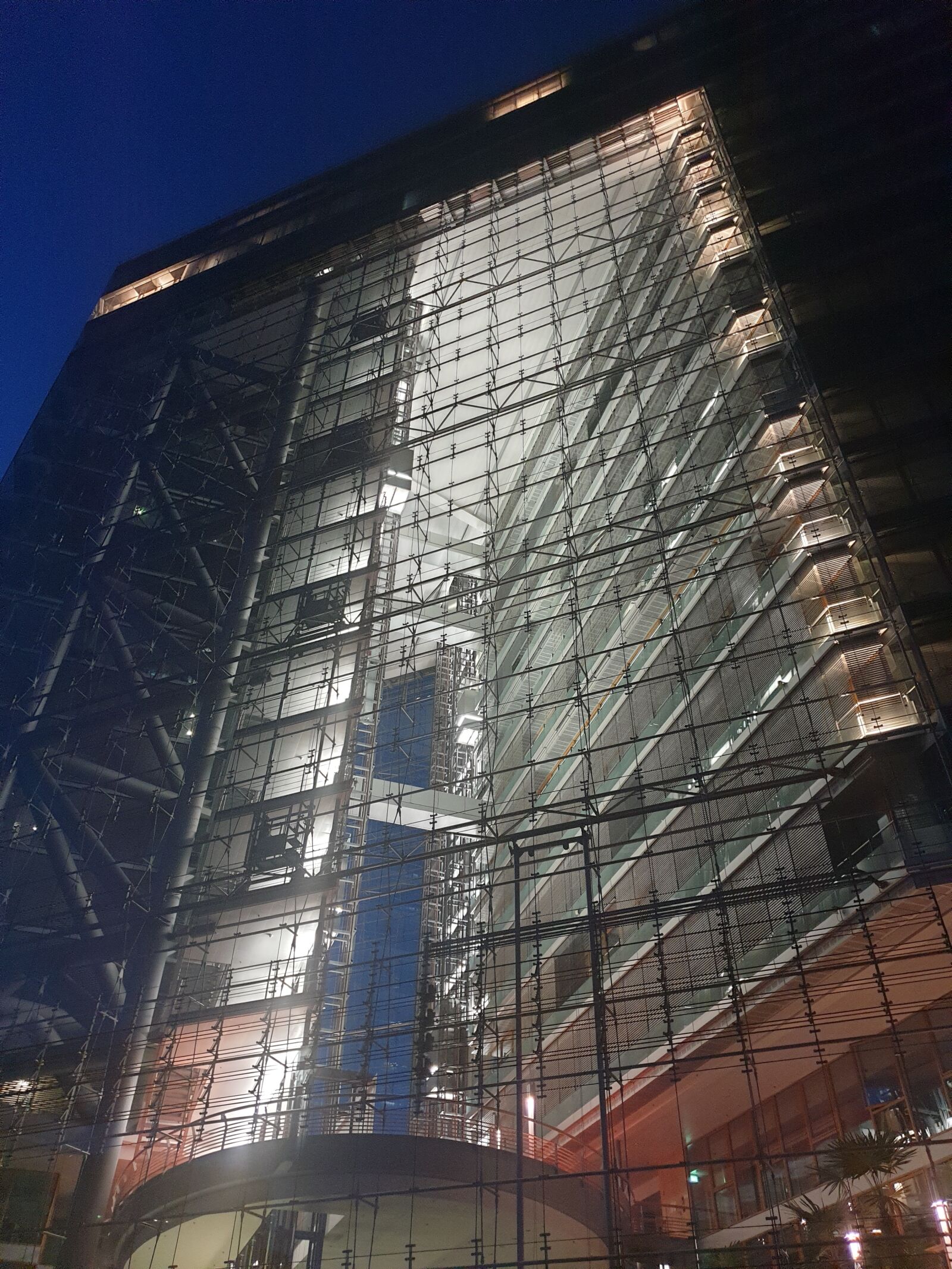 Samsung Galaxy S9 sample photo. Düsseldorf, city, architecture photography