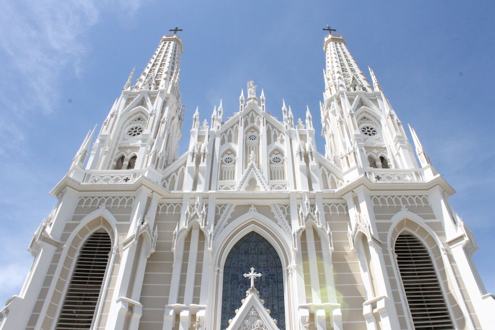 Canon EOS 1100D (EOS Rebel T3 / EOS Kiss X50) sample photo. Cathedral, religion, catholic photography