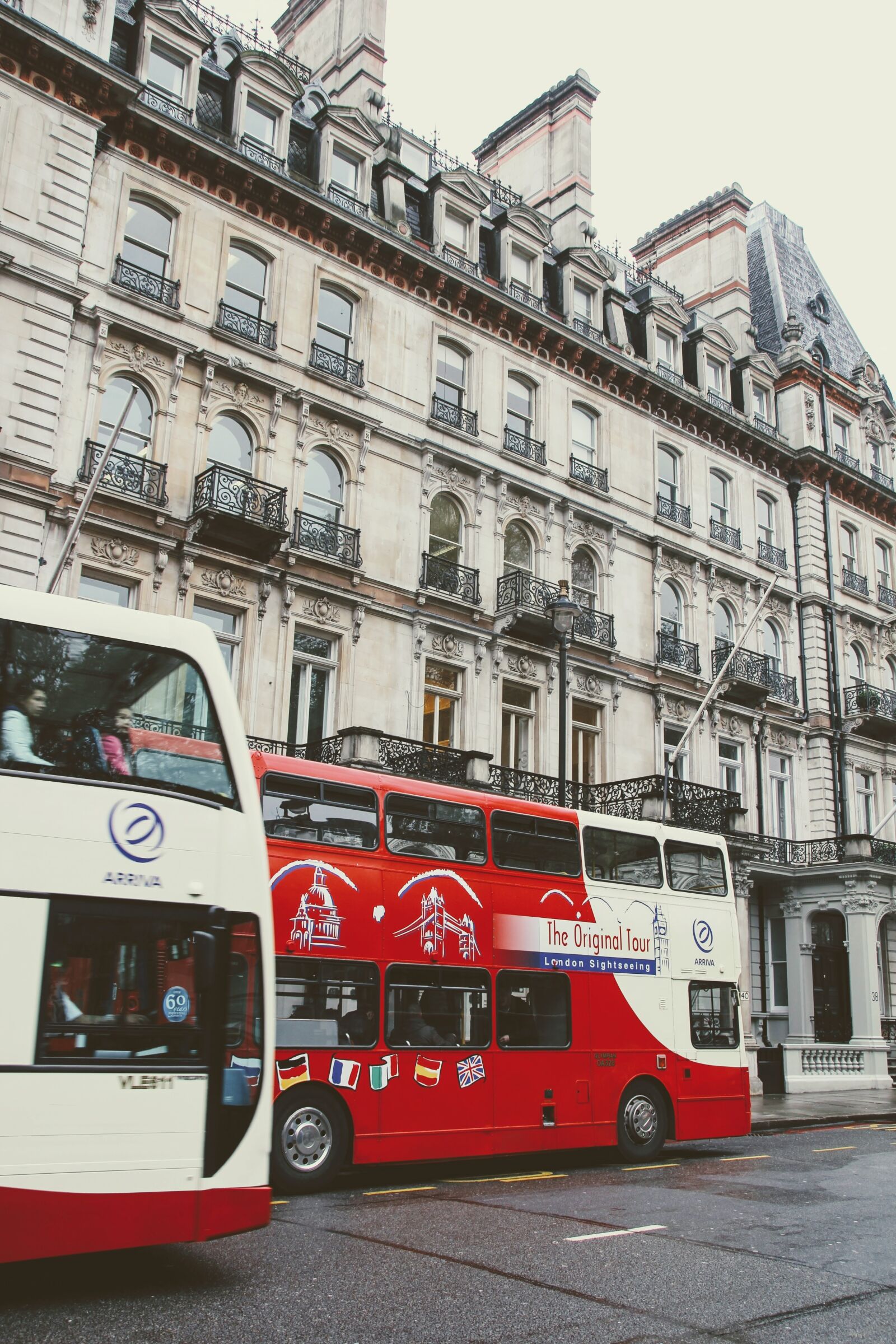 Canon EOS 60D sample photo. London, bus, dop photography