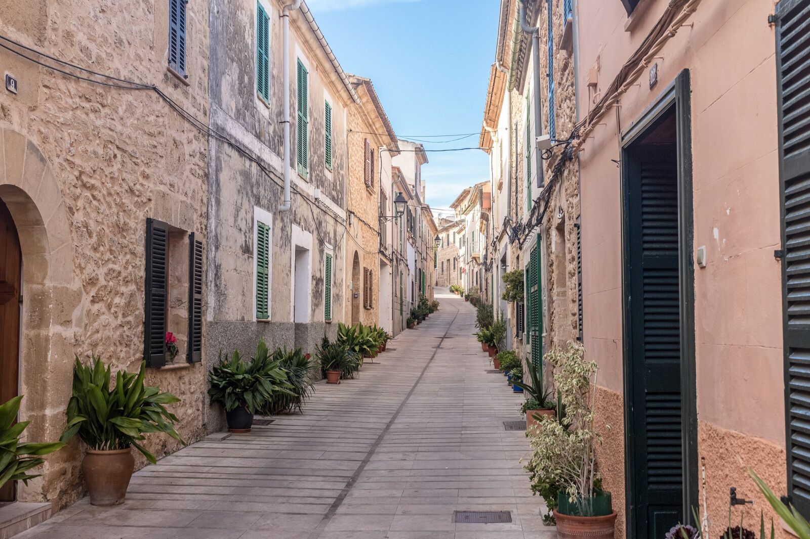 Canon EOS 750D (EOS Rebel T6i / EOS Kiss X8i) sample photo. Mallorca, alcudia, architecture photography