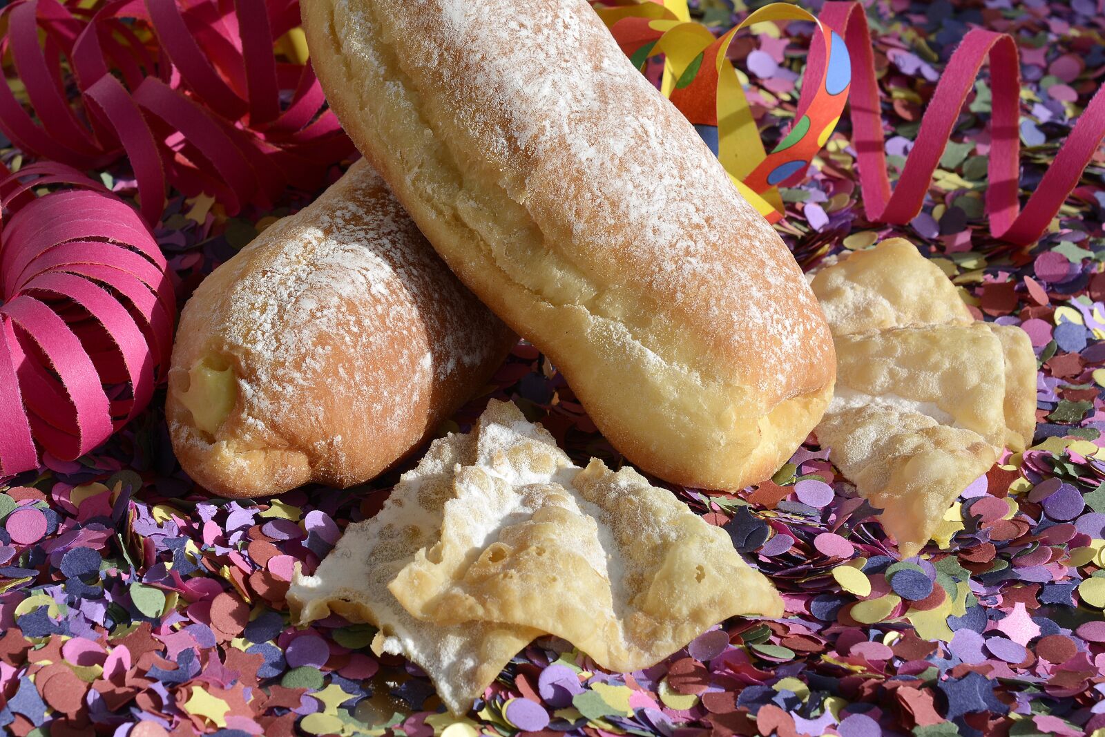 Nikon D7100 sample photo. Carnival cakes, berlin, vanilla photography