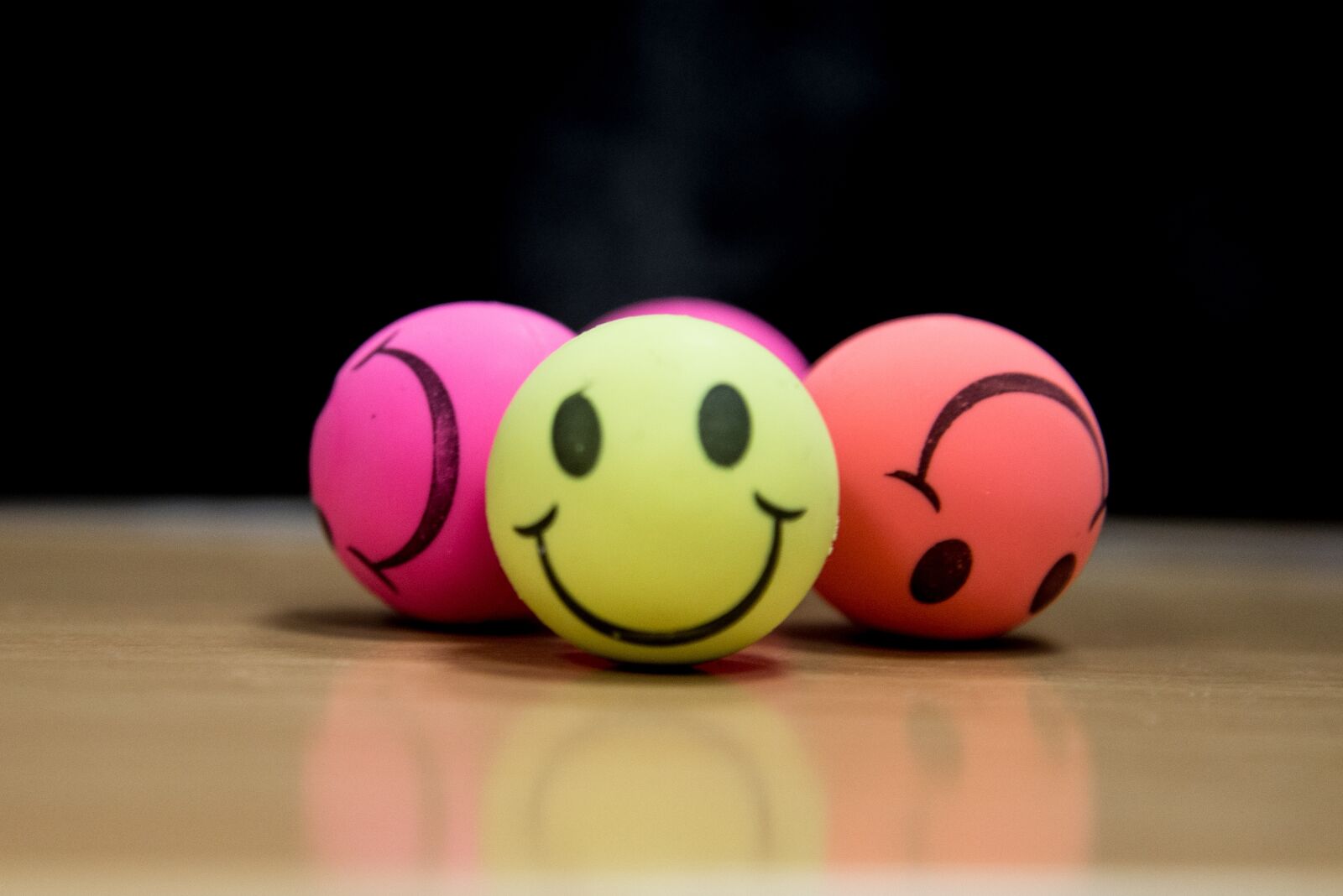 Nikon D600 sample photo. Smile, smiley, ball photography
