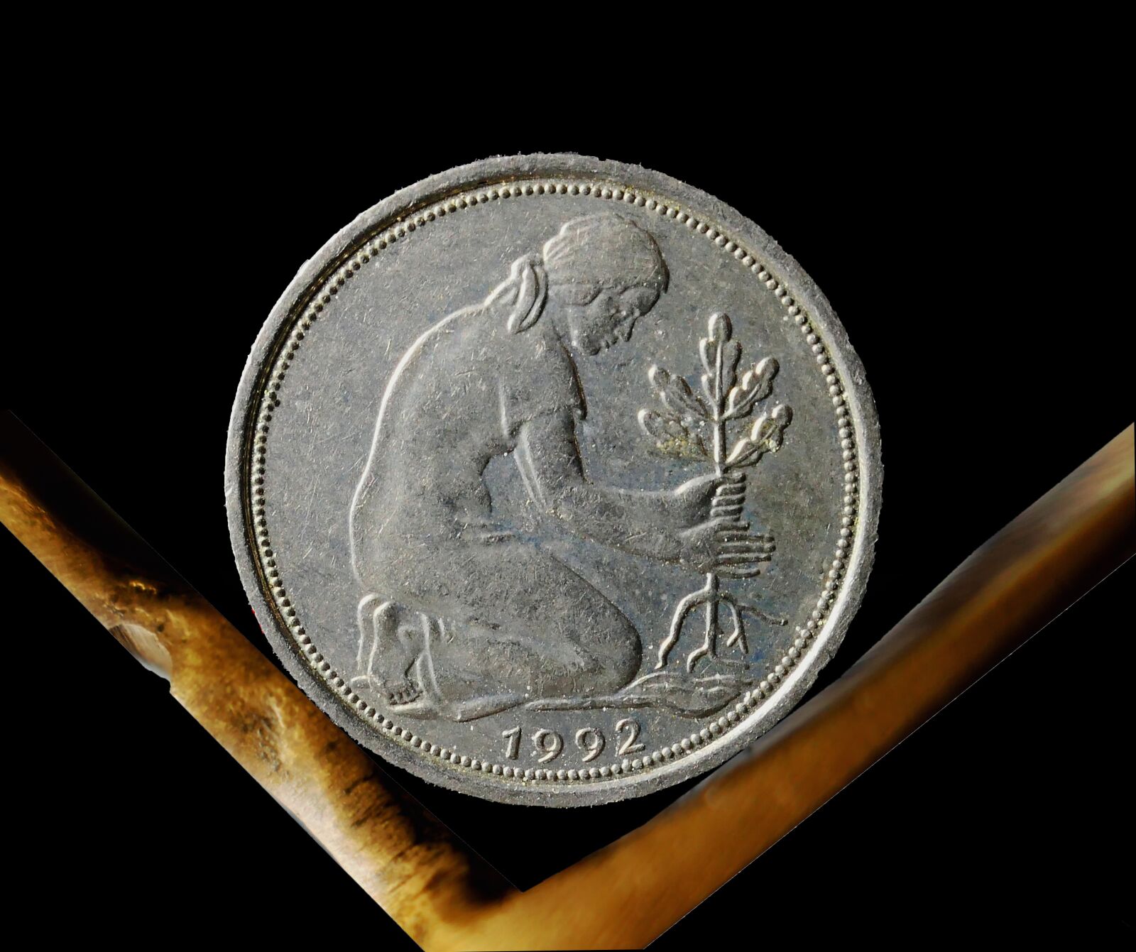 Panasonic Lumix DMC-LX10 (Lumix DMC-LX15) sample photo. Penny, deutsche mark, nostalgia photography