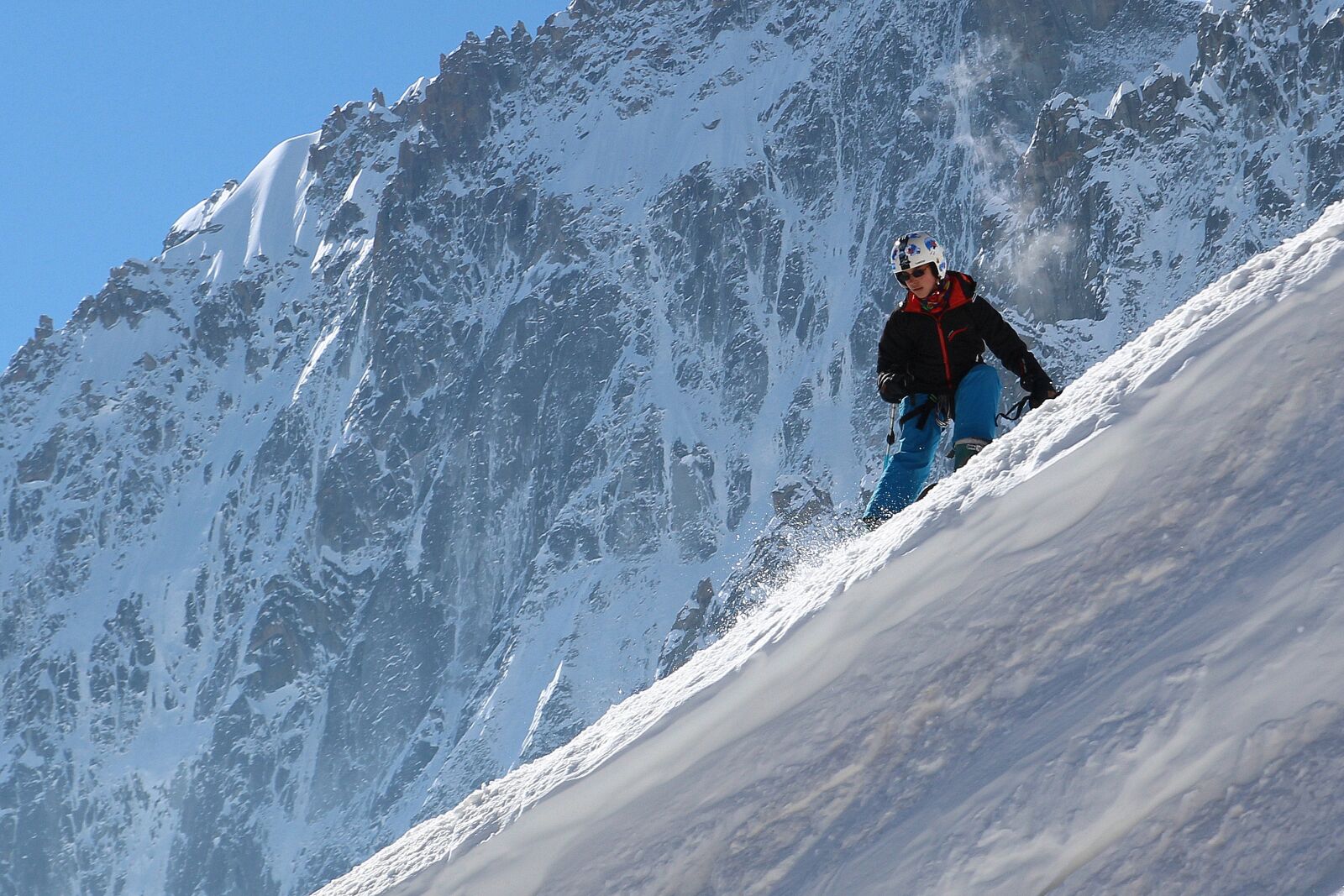 Canon EOS 100D (EOS Rebel SL1 / EOS Kiss X7) sample photo. Child, ski, chamonix photography