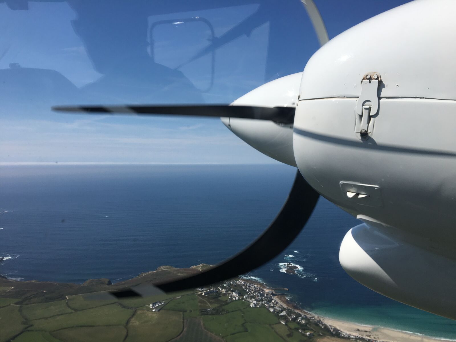 Apple iPhone 6s sample photo. Flying, aircraft, sky photography
