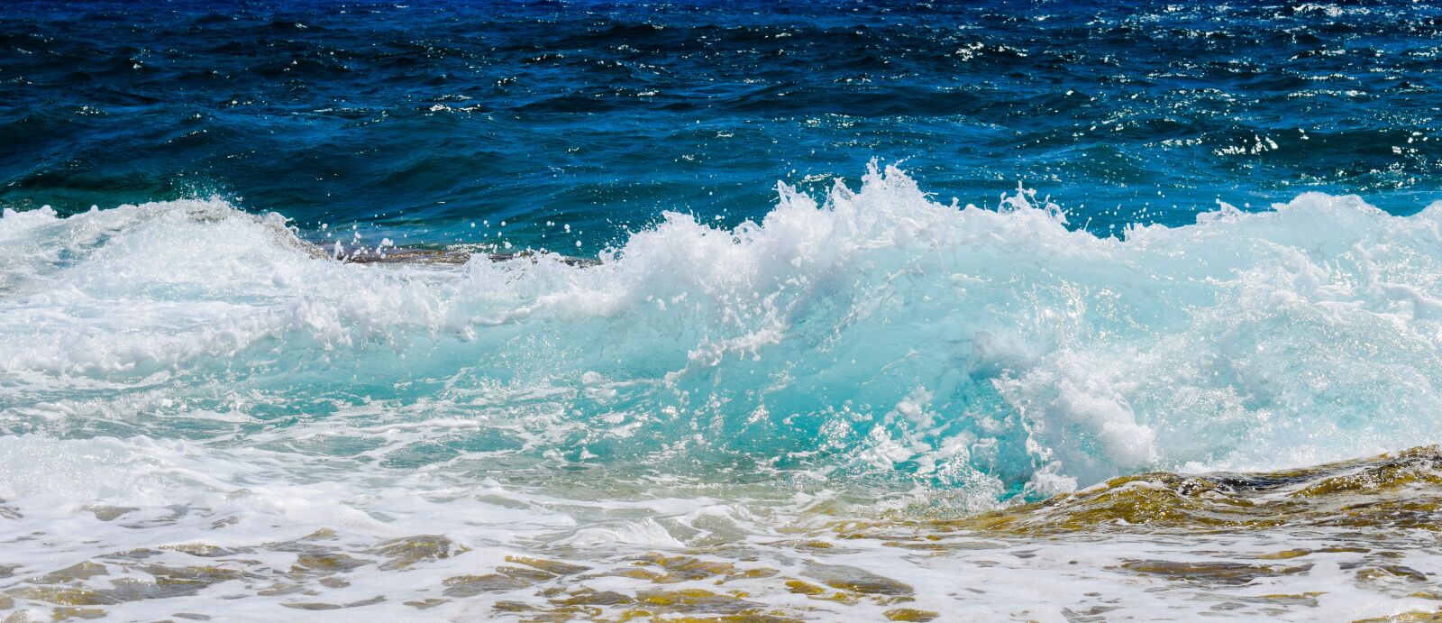 Nikon D3300 sample photo. Wave, smashing, foam photography