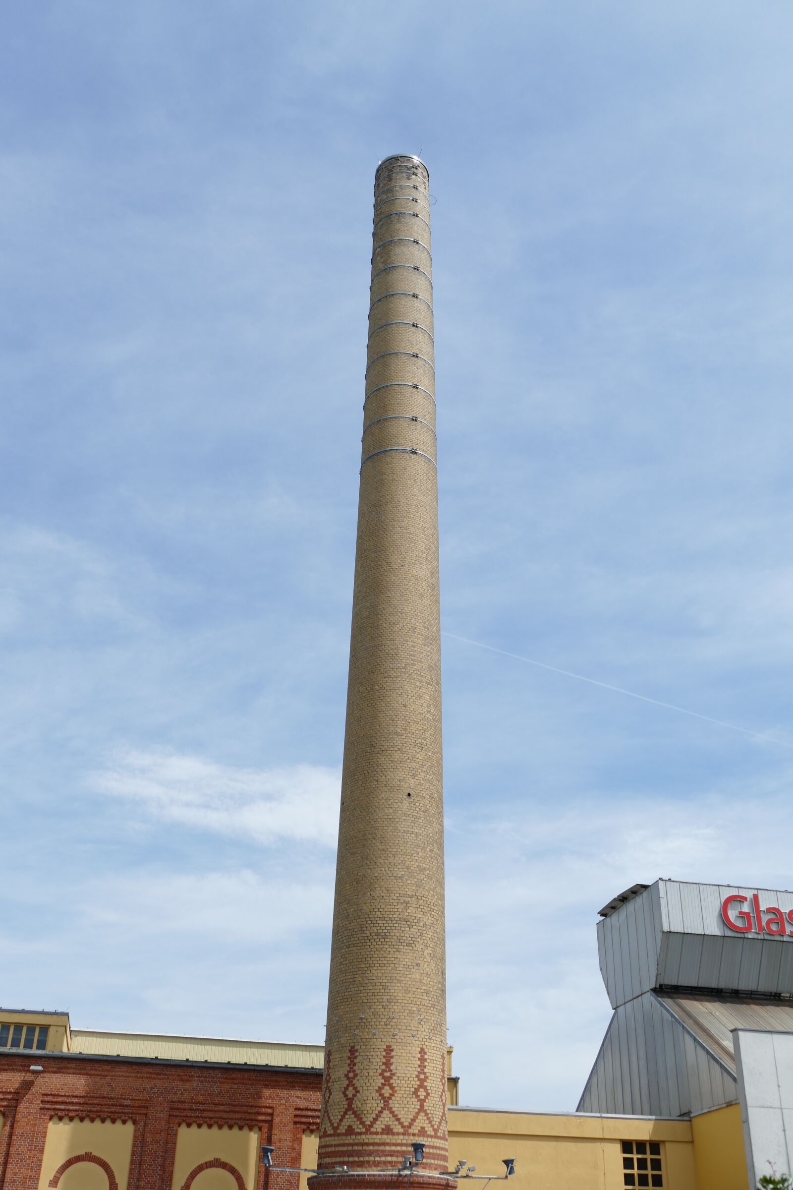 Panasonic Lumix DMC-FZ1000 sample photo. Chimney, high, sky photography