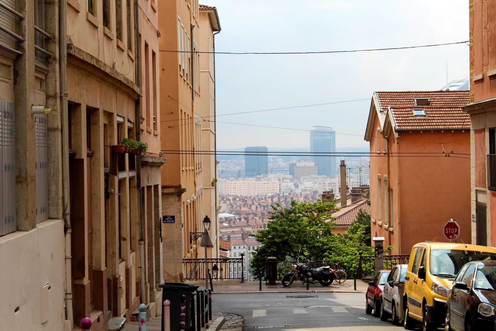 Canon EOS 700D (EOS Rebel T5i / EOS Kiss X7i) sample photo. Lyon, france, historic center photography