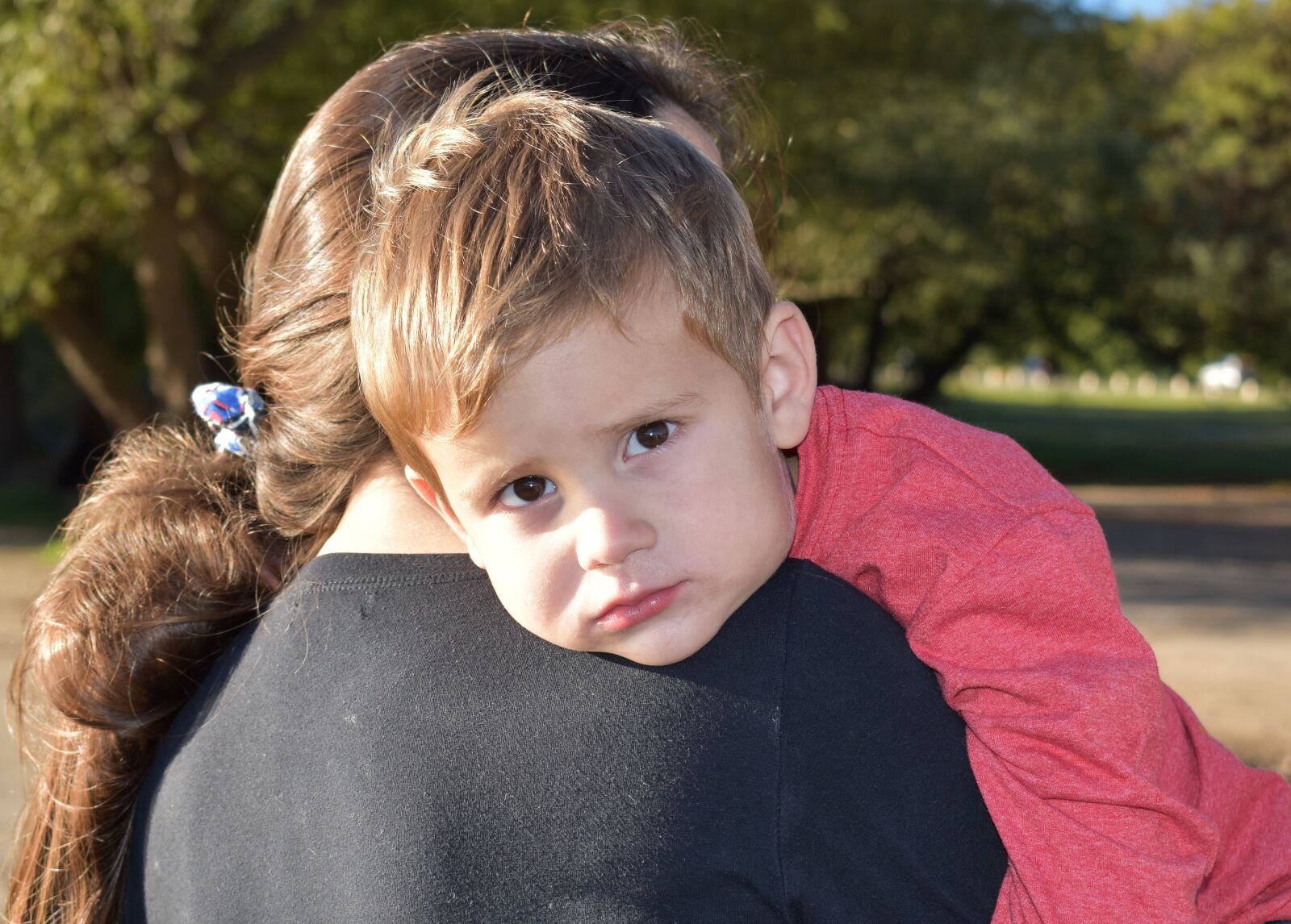 Nikon D5500 sample photo. Mother, son, hug photography