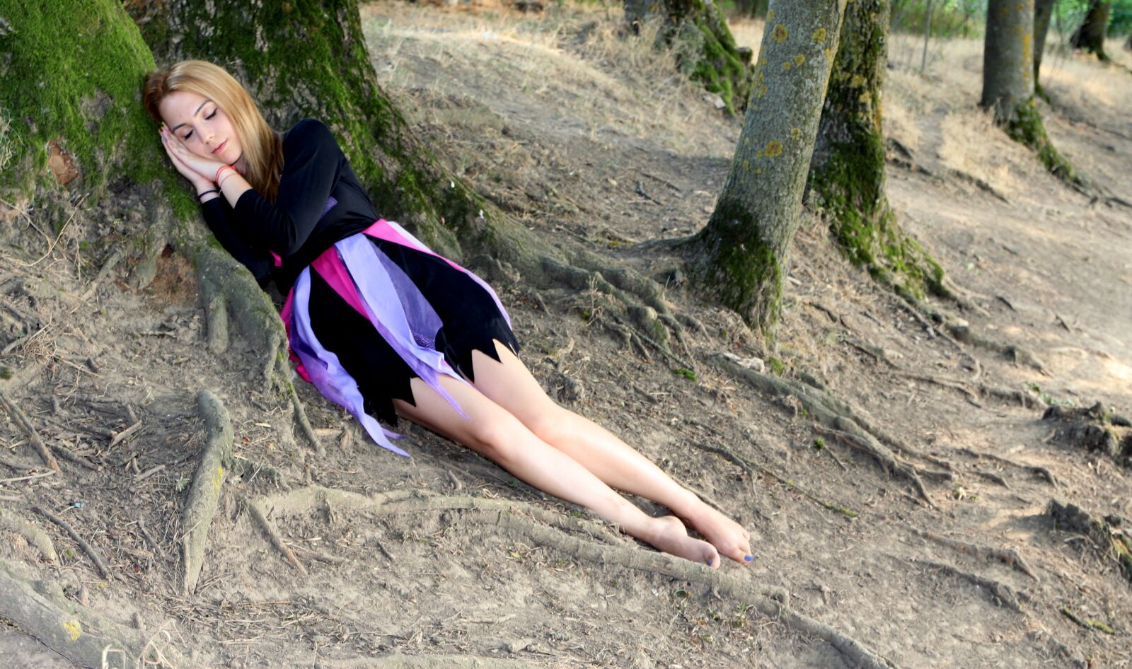 Canon EOS 700D (EOS Rebel T5i / EOS Kiss X7i) sample photo. Girl, forest, sleep photography