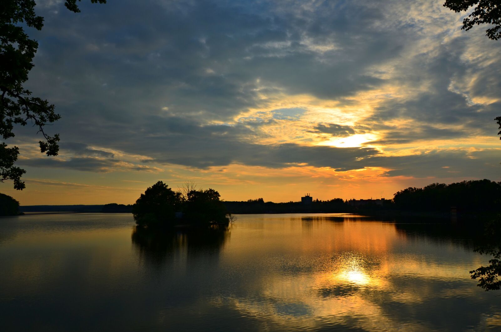 Nikon D5100 sample photo. Pond, sunset, mirroring photography