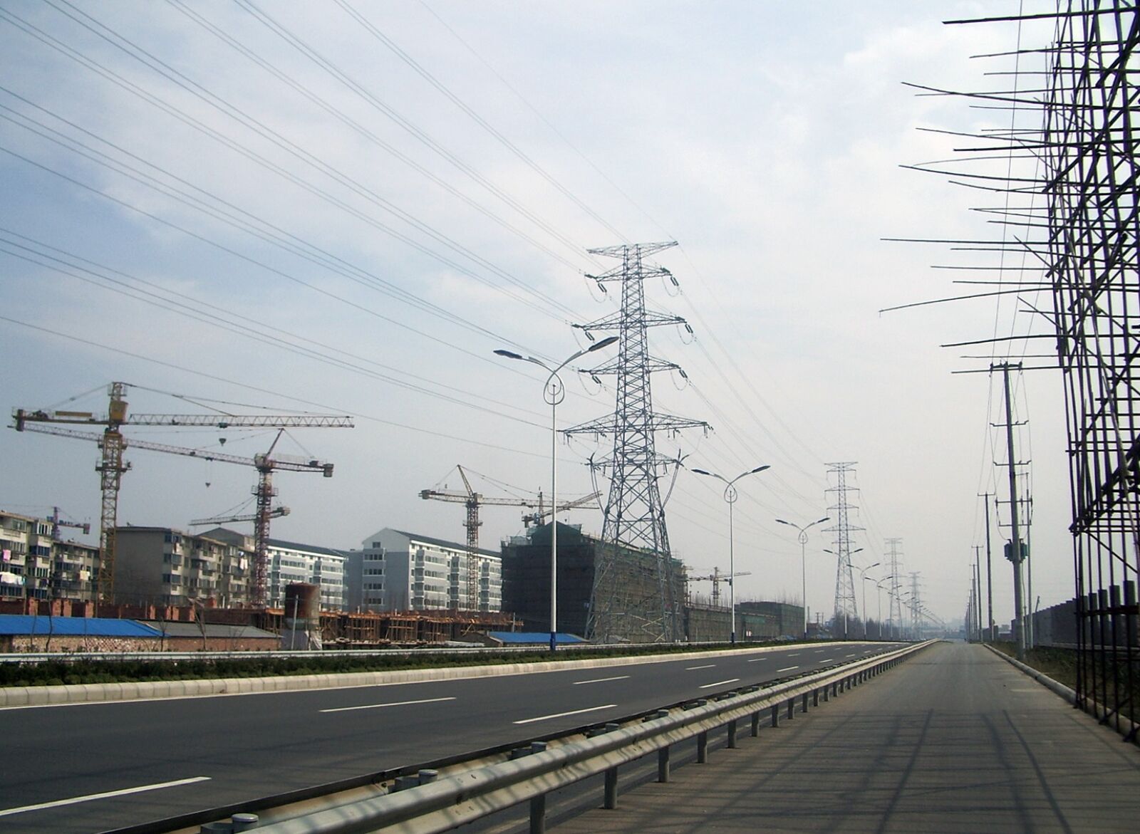 Pentax OPTIO S40 sample photo. Road, deserted, power photography