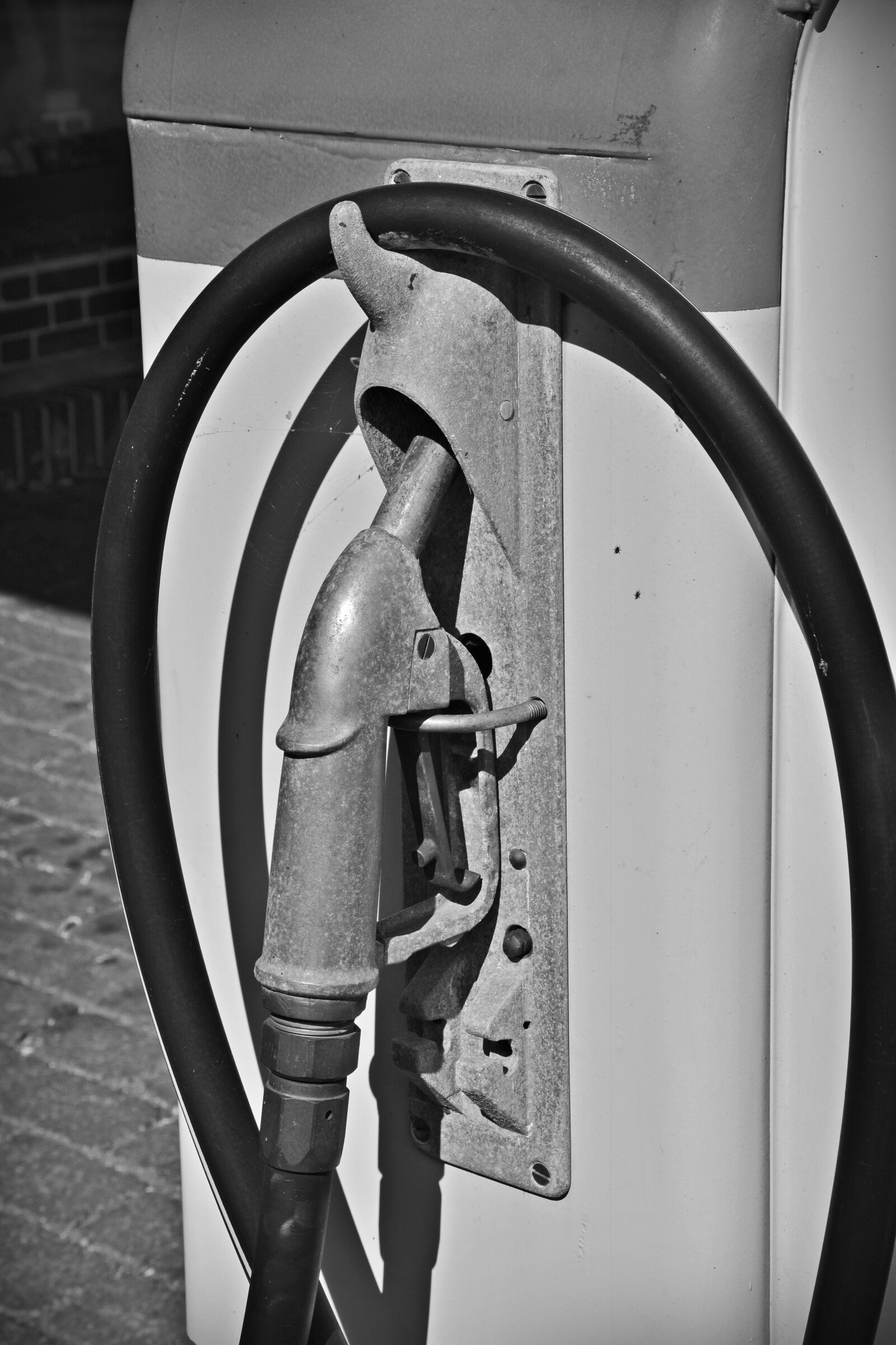 Nikon D5200 sample photo. Tap, fuel, old photography