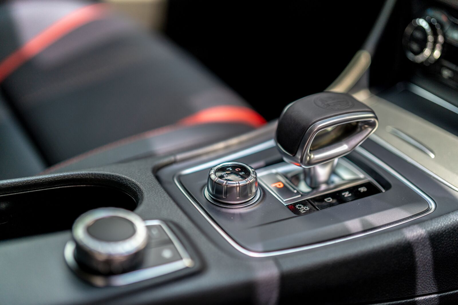 Sony Planar T* FE 50mm F1.4 ZA sample photo. Amg, mercedes, benz photography