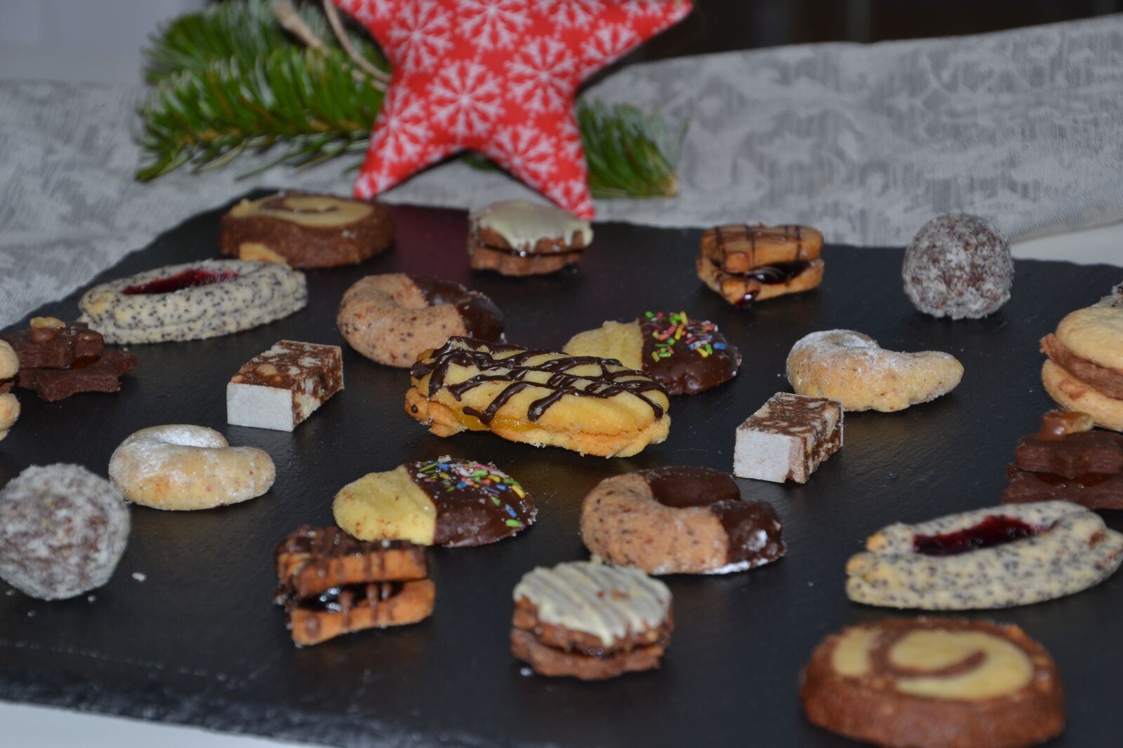Nikon D3100 sample photo. Christmas, christmas biscuits, cookies photography