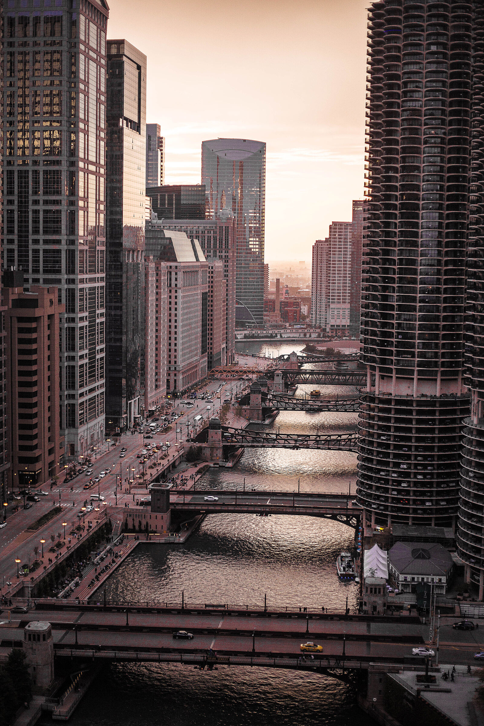 Canon EF 50mm F1.8 II sample photo. Bridges, chicago, marina, river photography