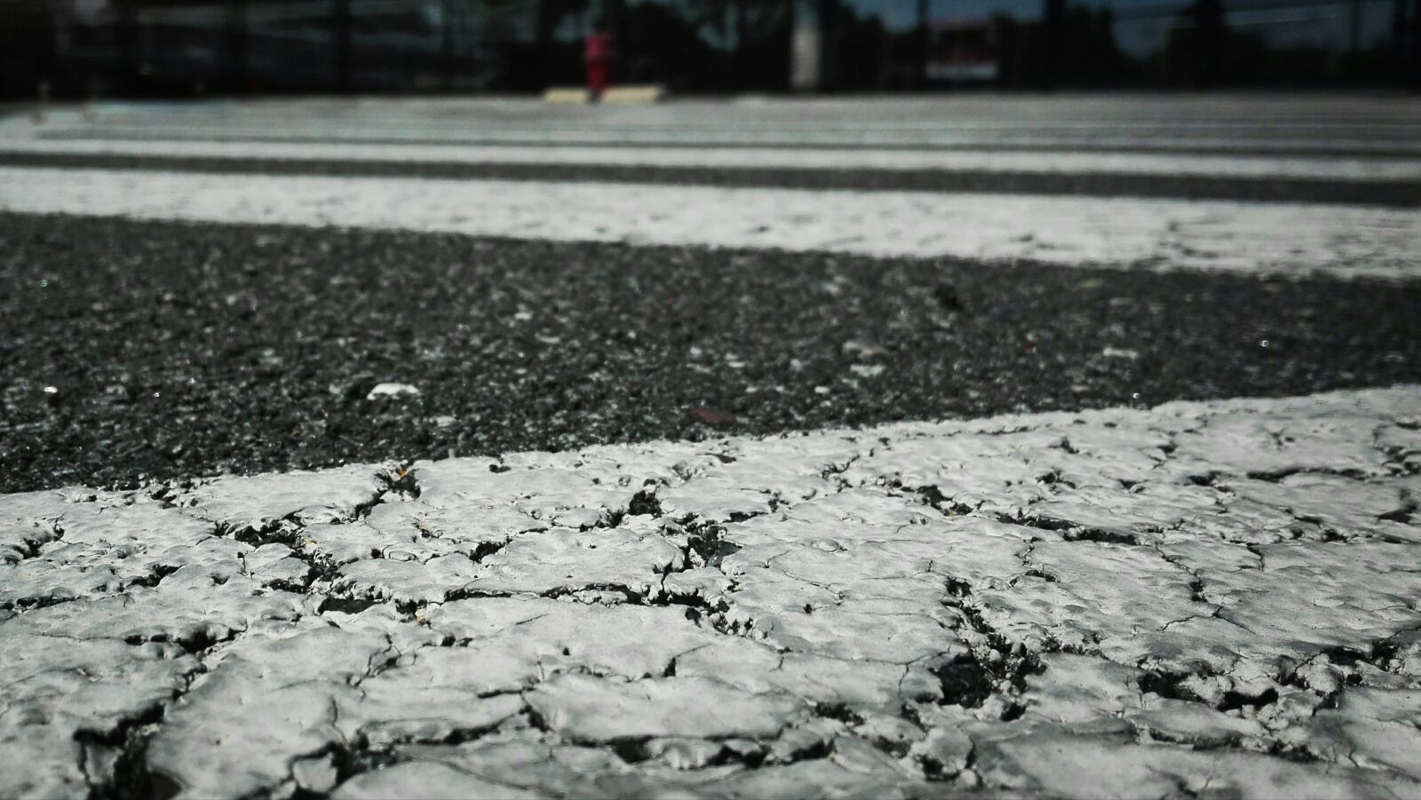 HUAWEI P8 Lite sample photo. Road, street line, street photography
