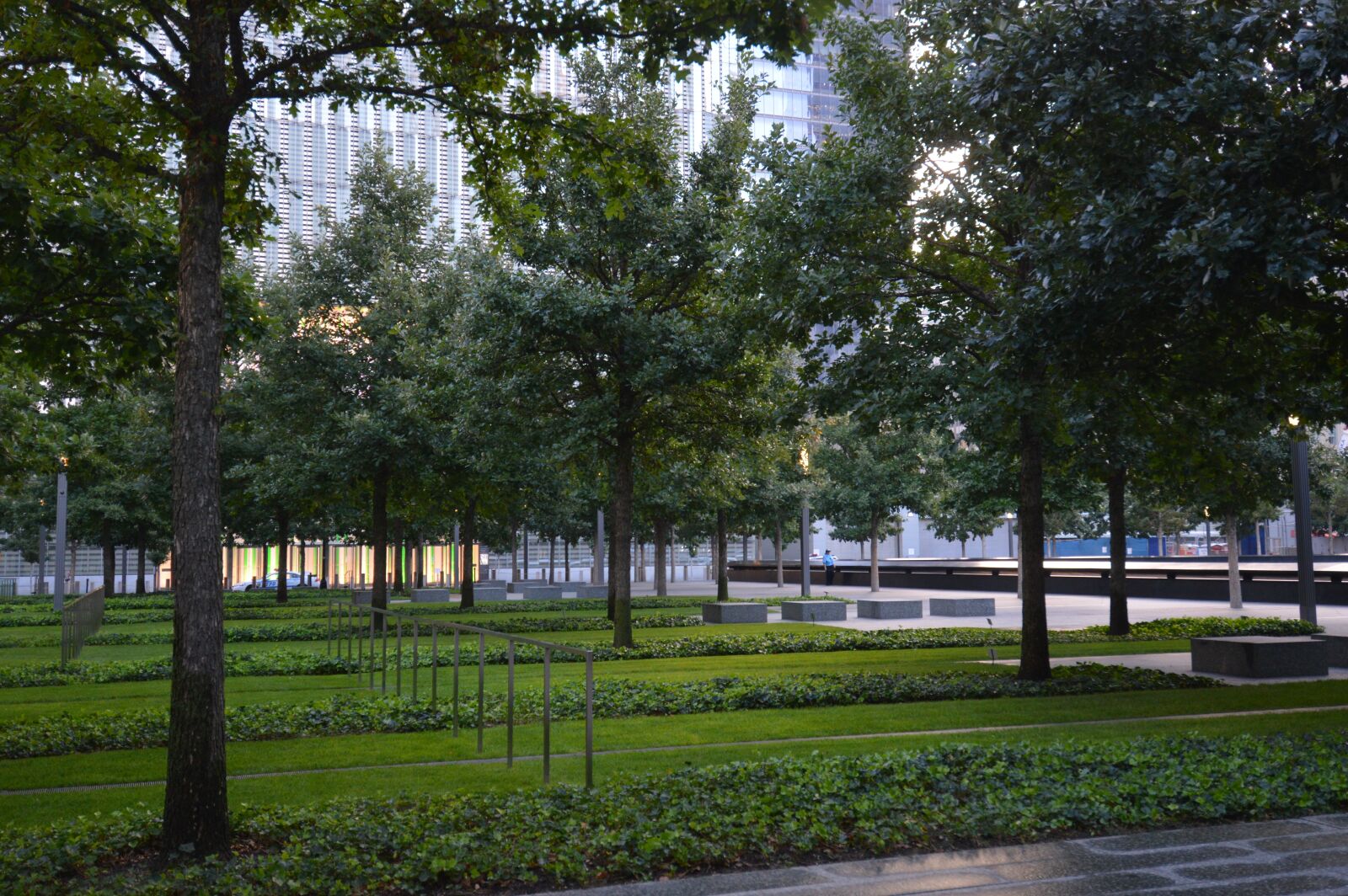 Nikon D3200 sample photo. Plaza, new york, park photography