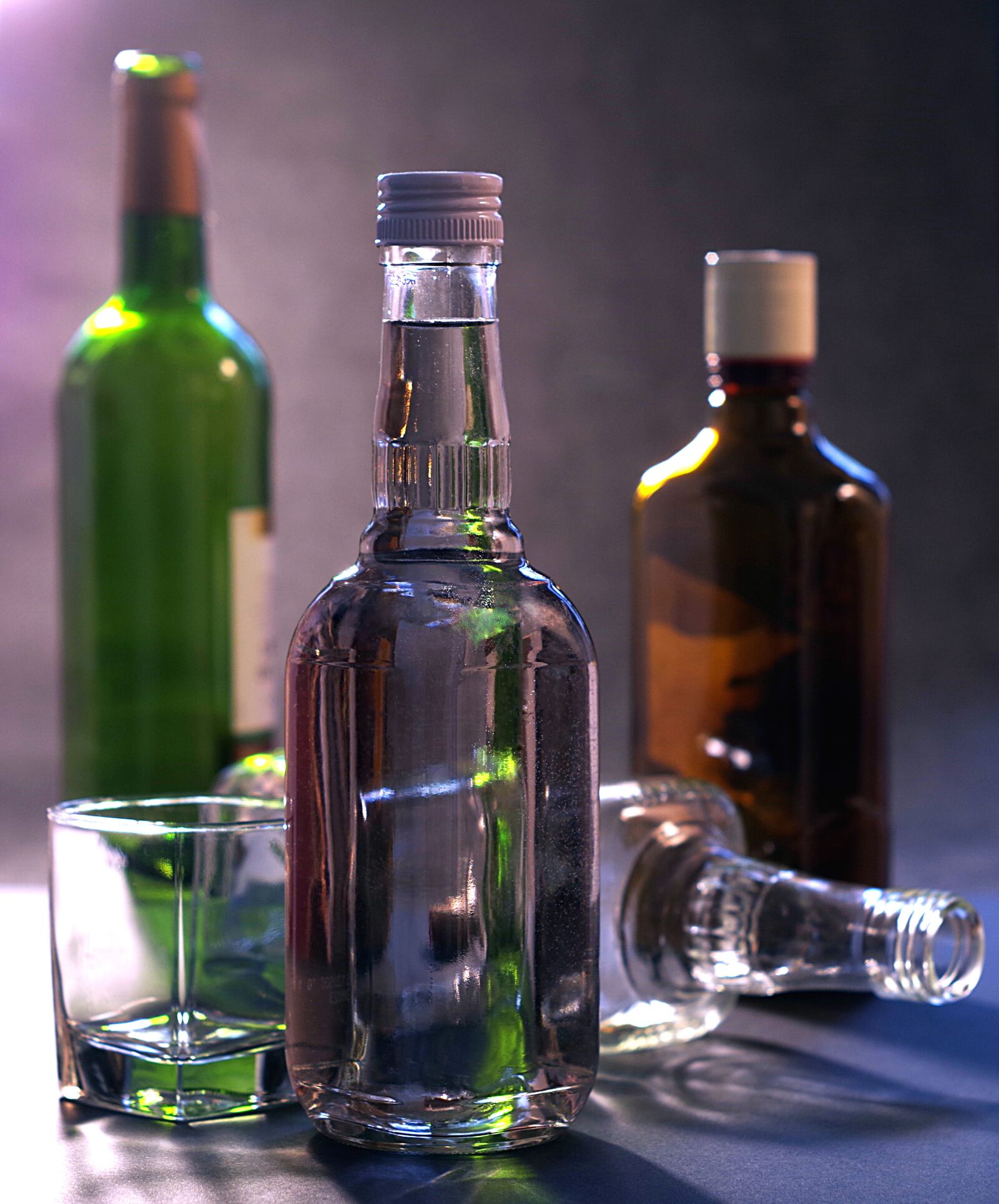 Pentax K-S2 sample photo. Alcohol, alcoholism, vodka photography