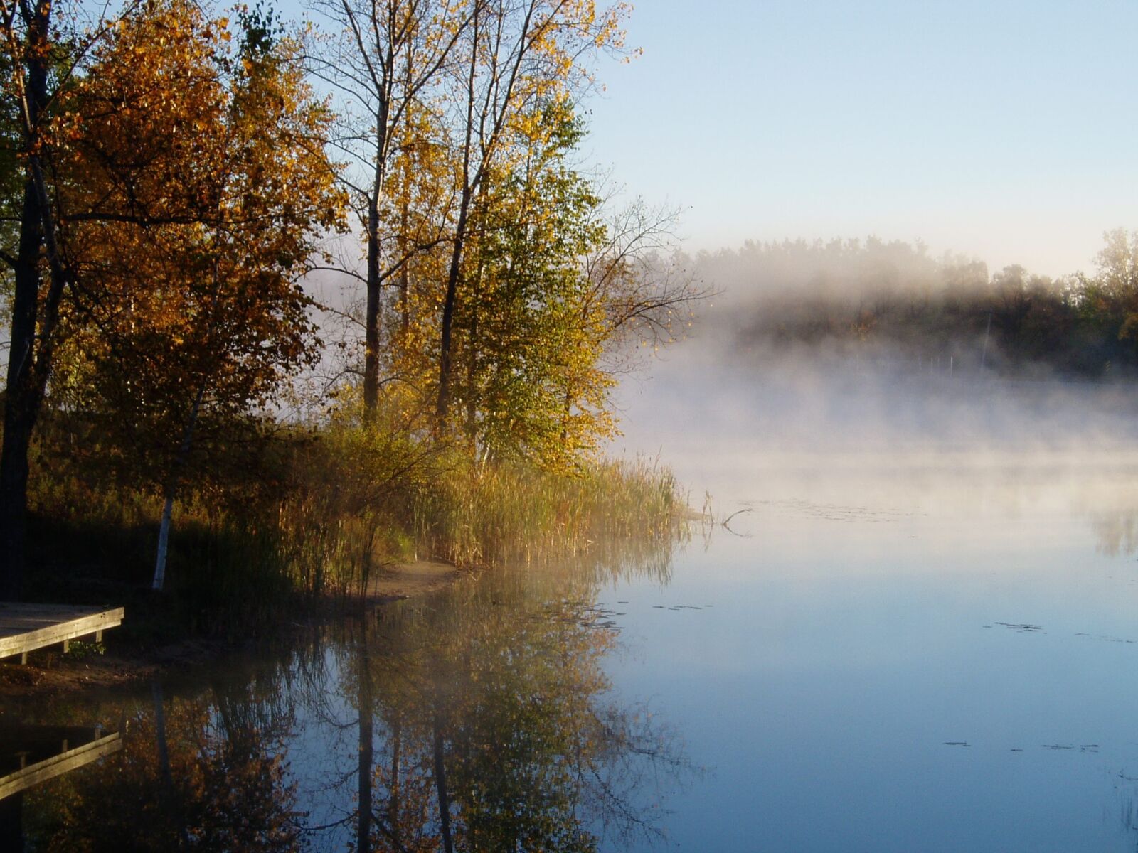Olympus u10D,S300D,u300D sample photo. Morning, at, the lake photography