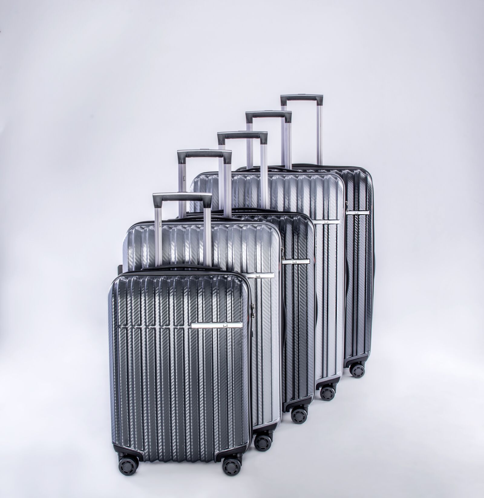 Nikon D7100 sample photo. Luggage, travel case, metallic photography