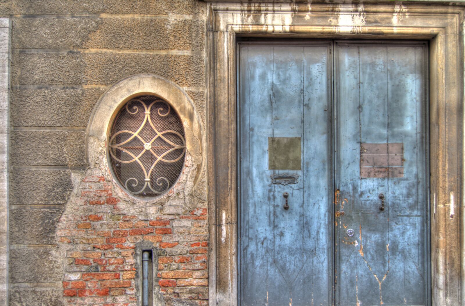 Nikon D5100 sample photo. Door, palazzo, old photography