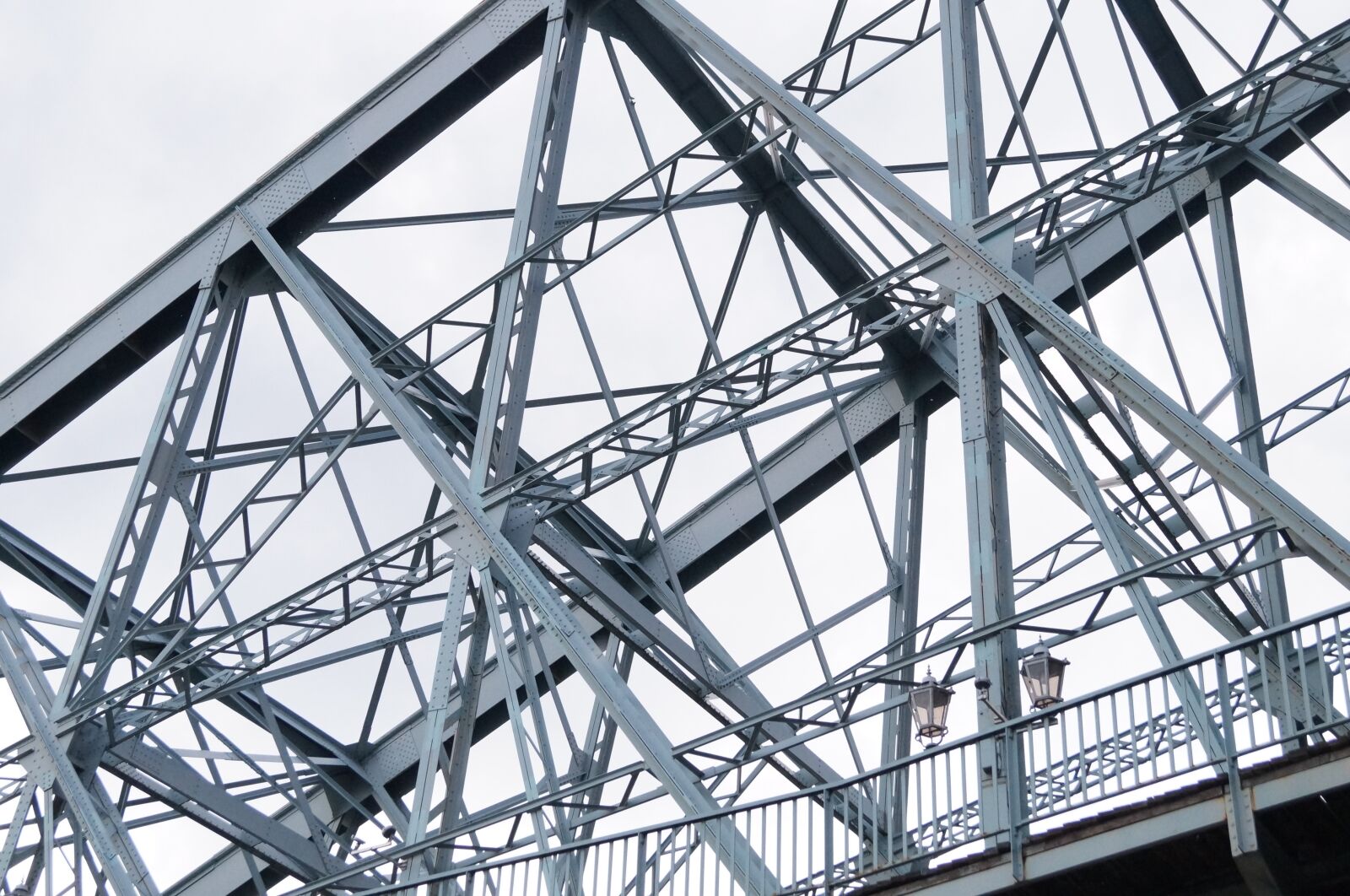 Sony SLT-A37 sample photo. Bridge, steel, steel scaffolding photography