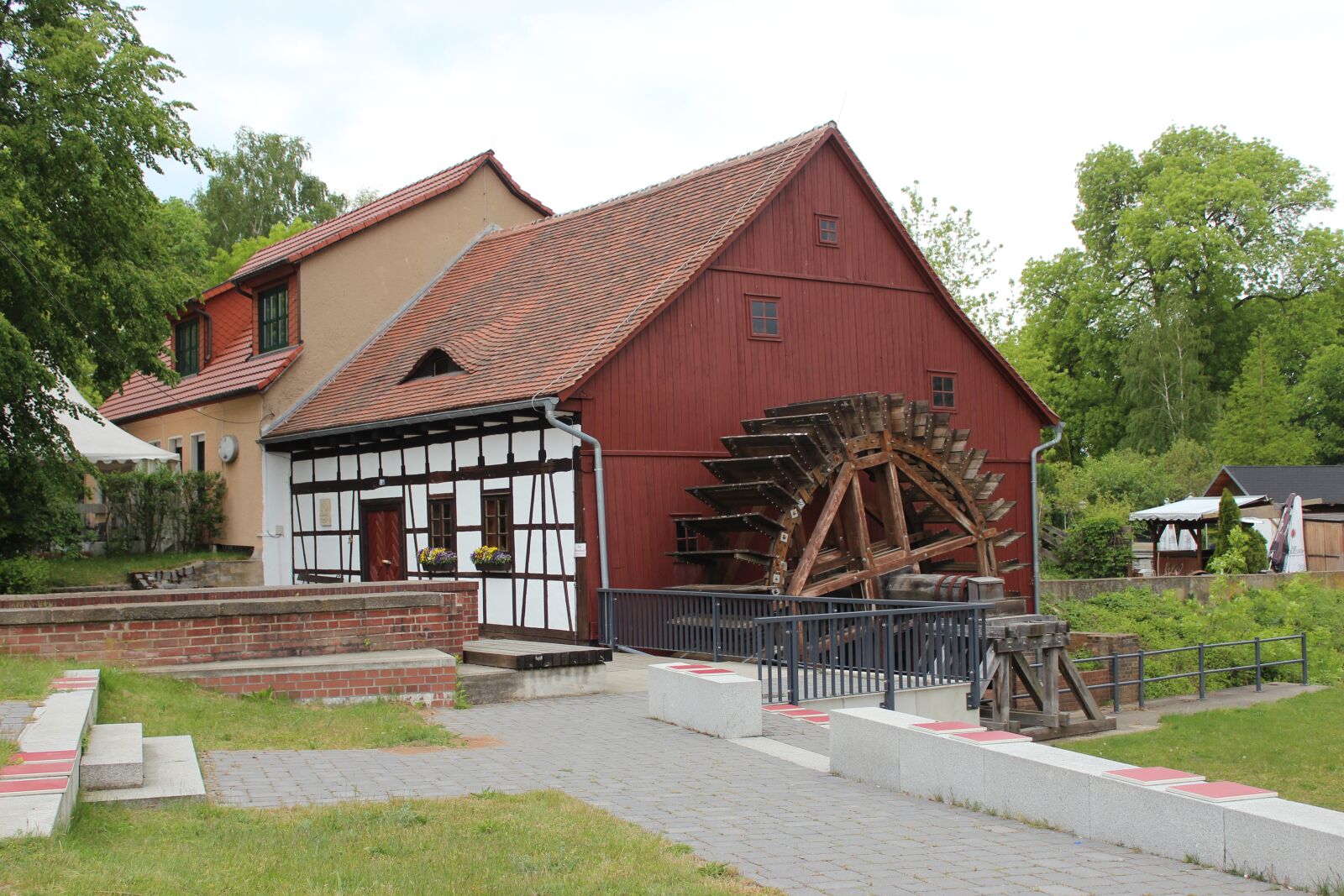 Canon EOS 600D (Rebel EOS T3i / EOS Kiss X5) sample photo. Water mill, old, mill photography