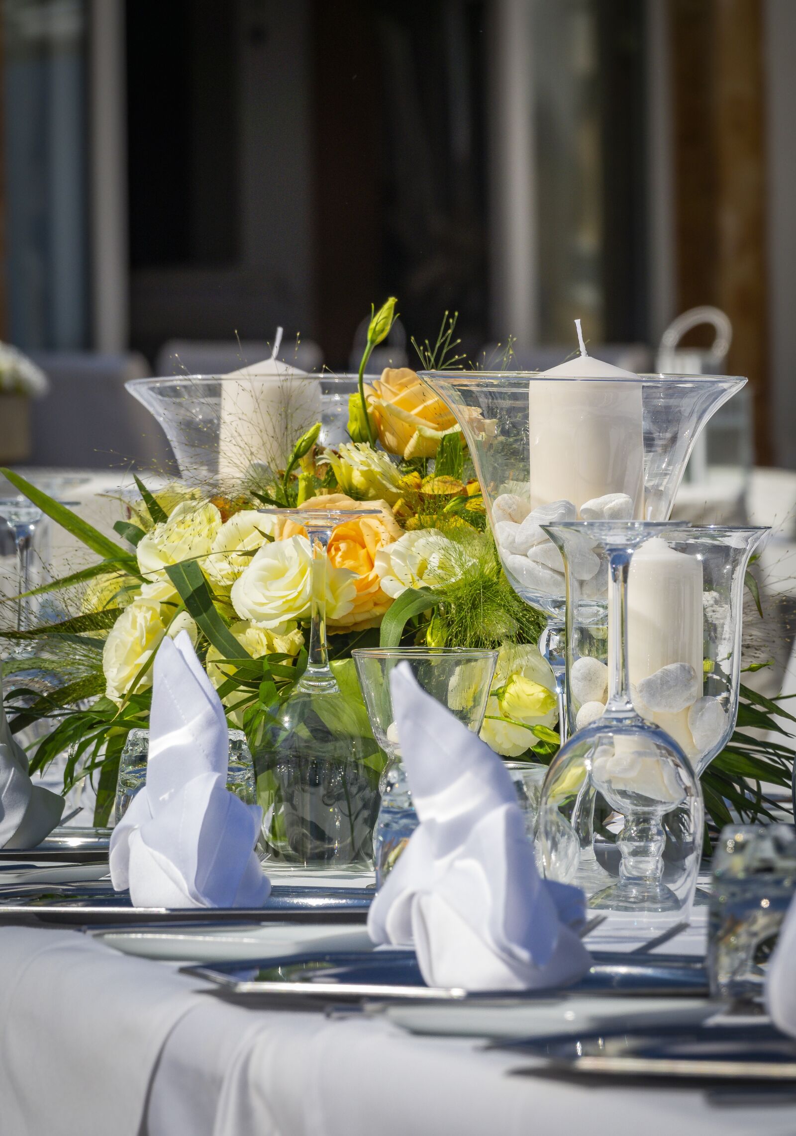 Sony Cyber-shot DSC-RX10 III sample photo. Wedding, table cover, cutlery photography