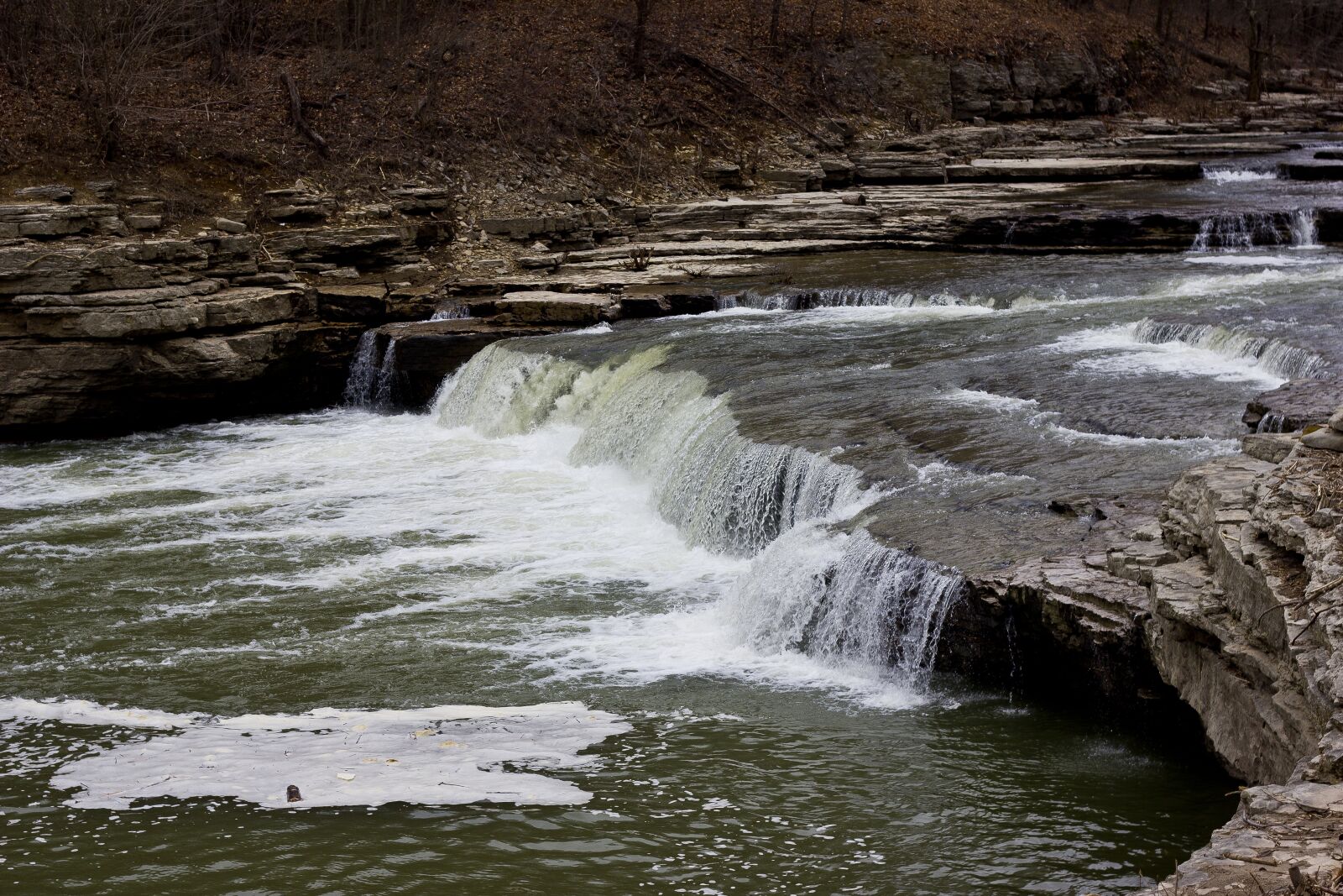 Canon EOS 550D (EOS Rebel T2i / EOS Kiss X4) sample photo. Waterfalls, winter, winter waterfall photography
