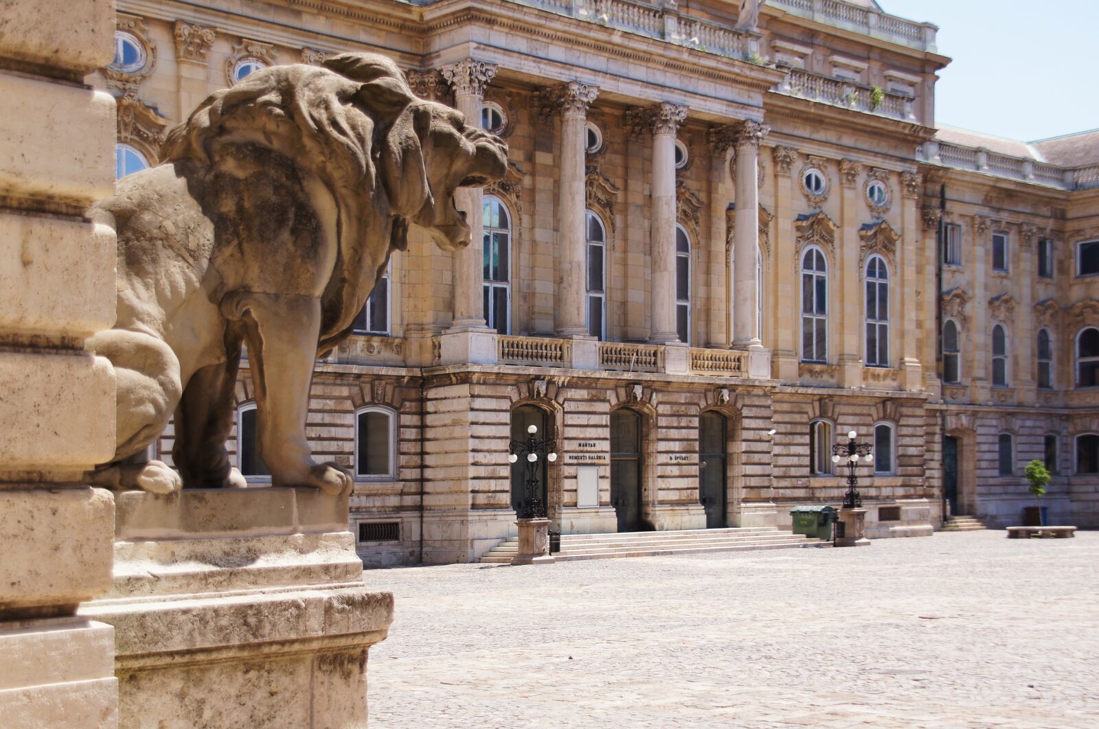 Sony Alpha DSLR-A580 sample photo. Hungarian national gallery, budapest photography