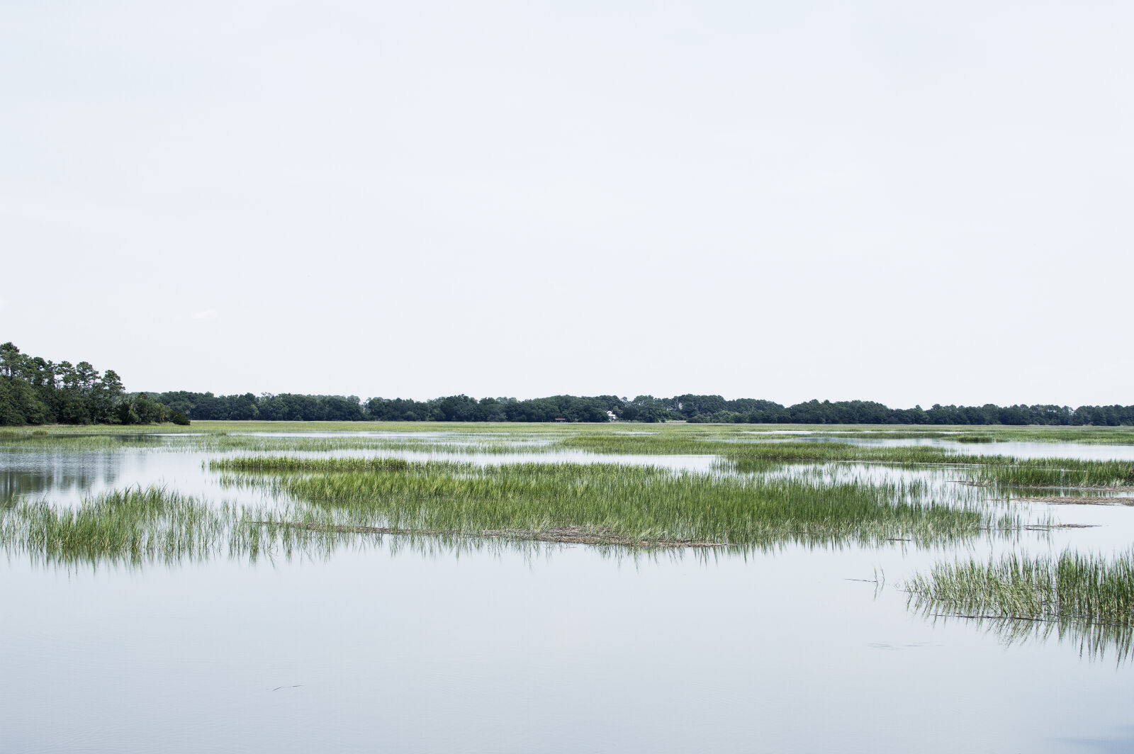 Canon EF 28-135mm F3.5-5.6 IS USM sample photo. Scenic, view, of, lake photography