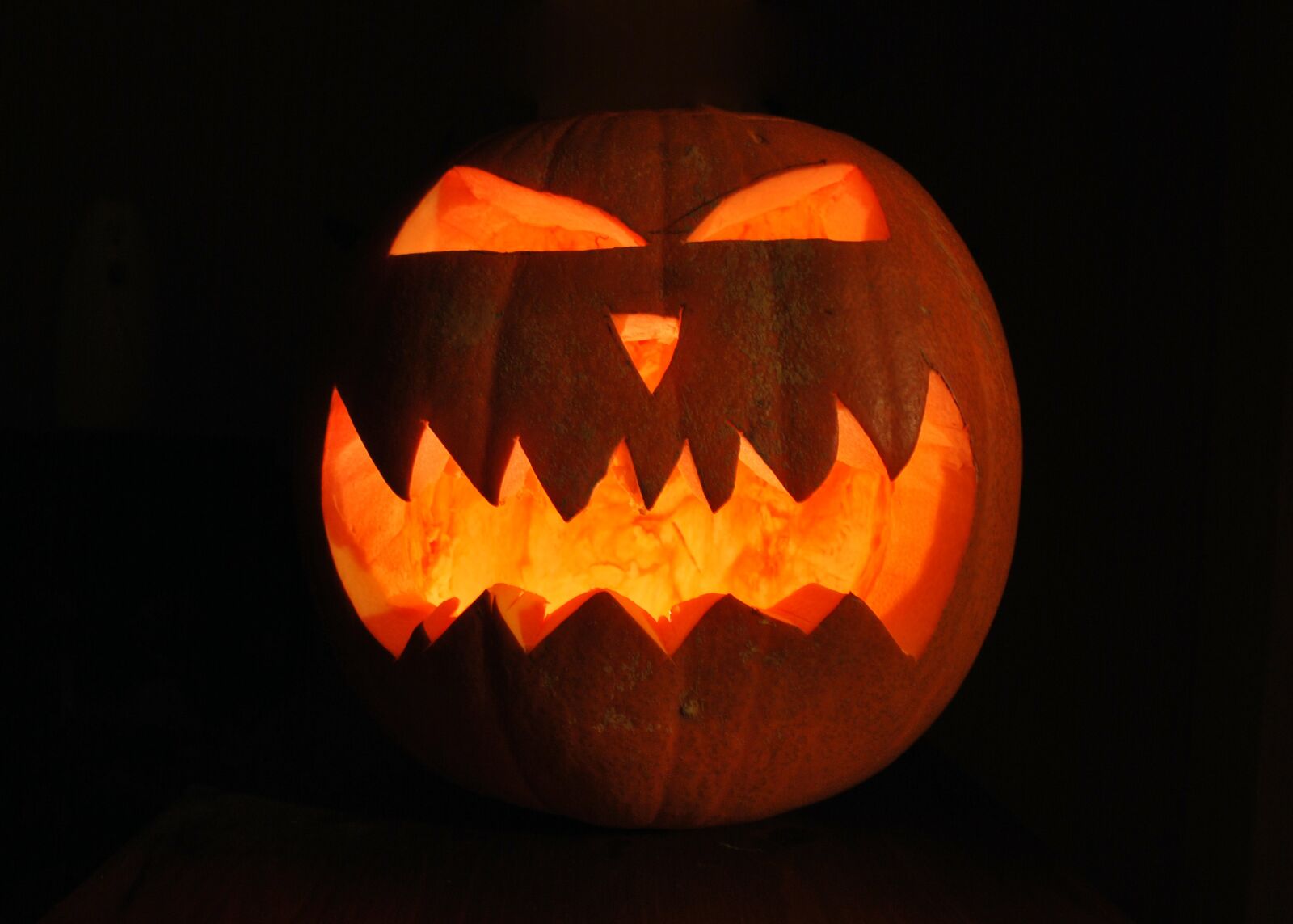 Nikon D60 sample photo. Pumpkin, halloween, evil photography