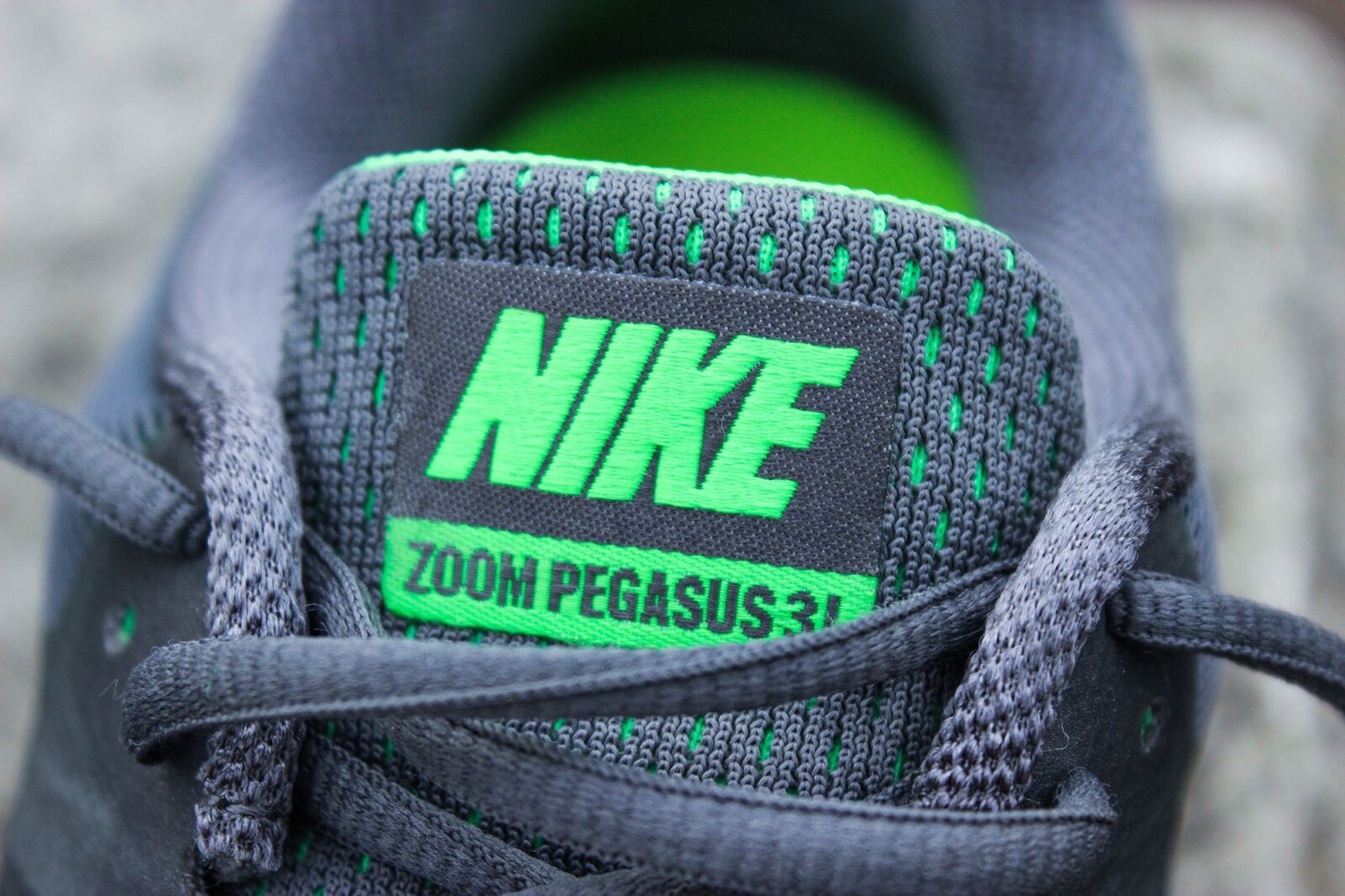 Canon EOS 600D (Rebel EOS T3i / EOS Kiss X5) sample photo. Sneakers, shoe, basketball photography