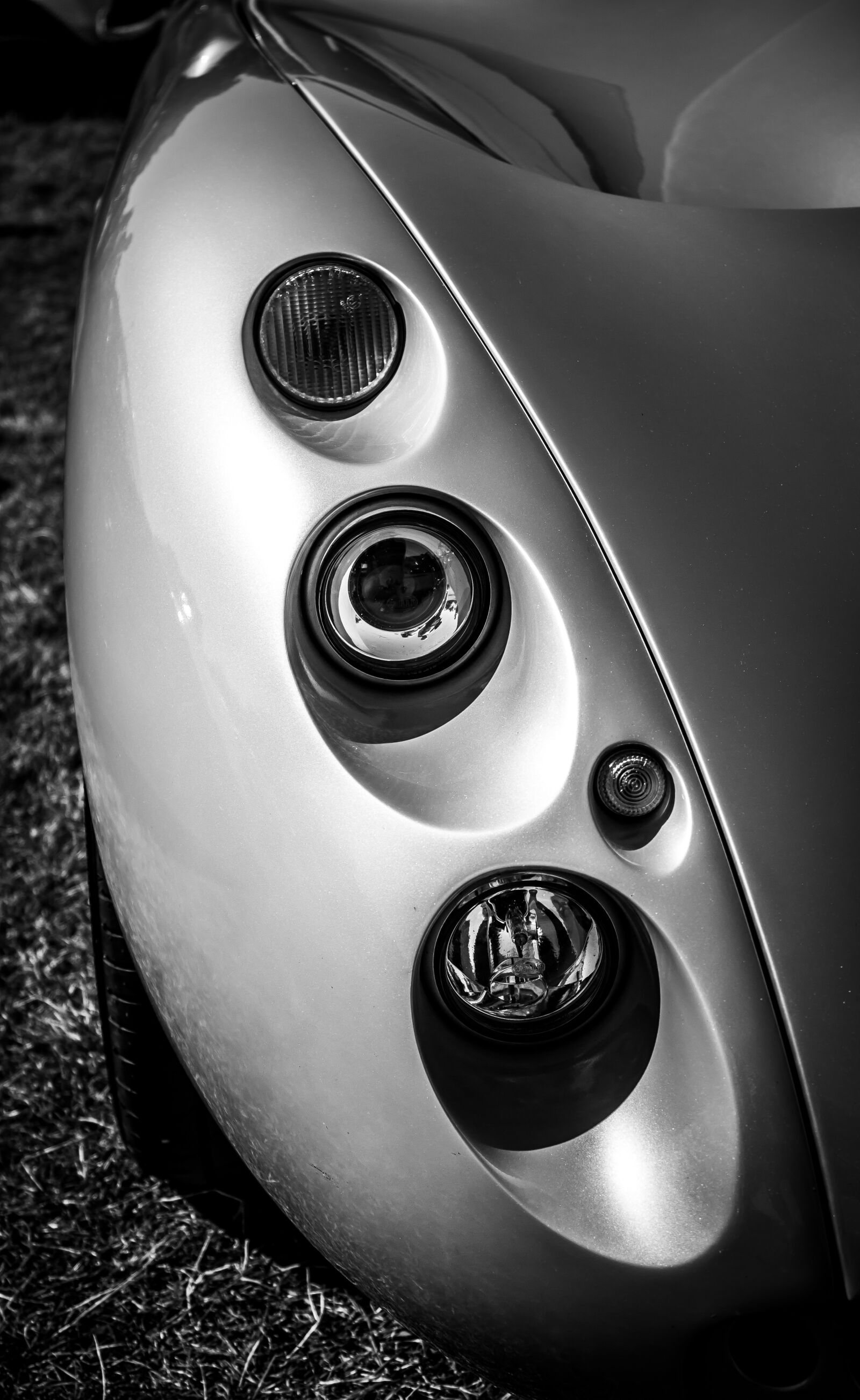 Canon EOS 70D sample photo. Car, tvr, headlight photography