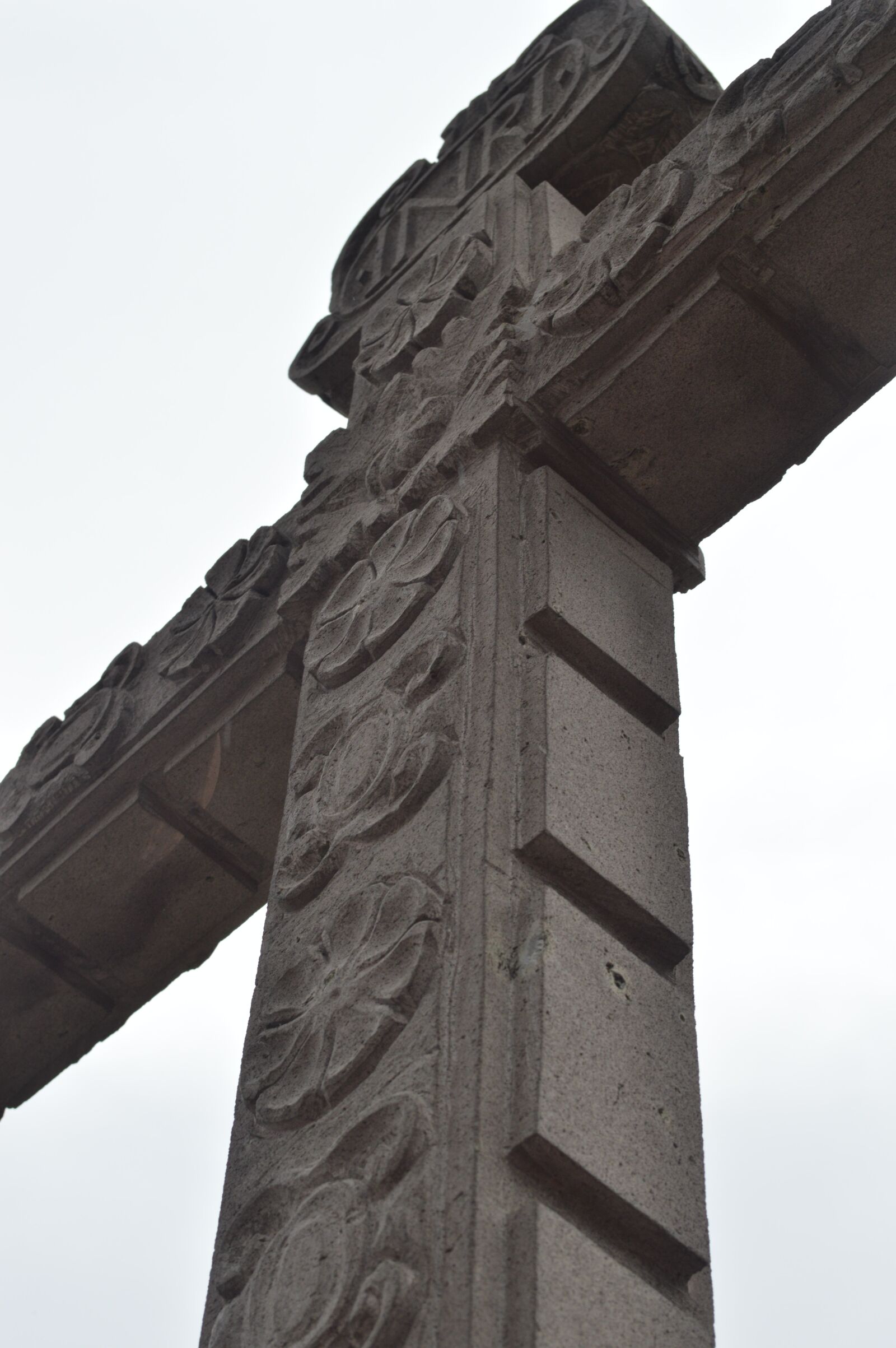 Nikon D3200 sample photo. Statue, cruz, church photography